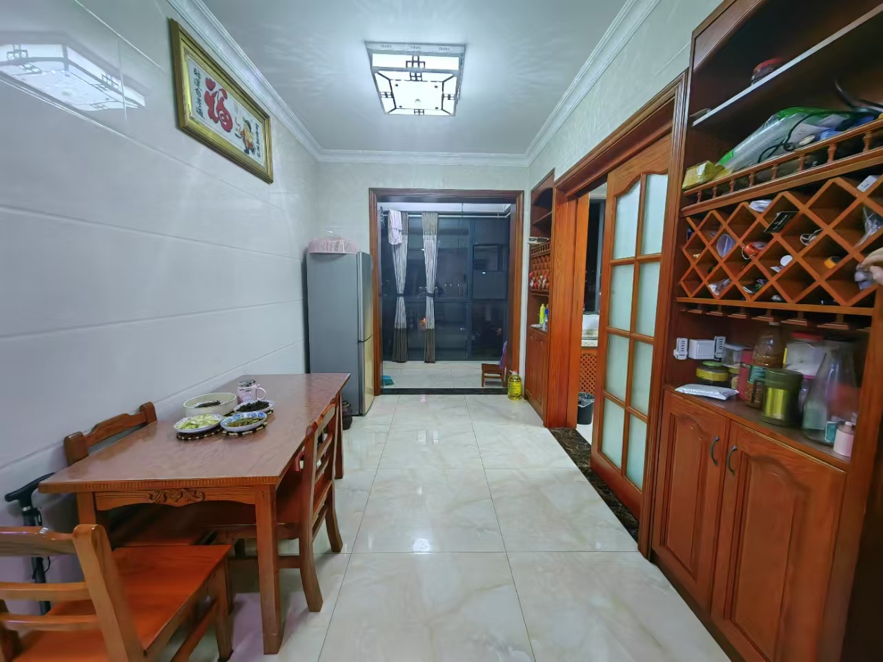 旺佳华府 4室2厅2卫 2800.0元/月 旺佳华府 4室2厅2卫 2800.0元/月室内图