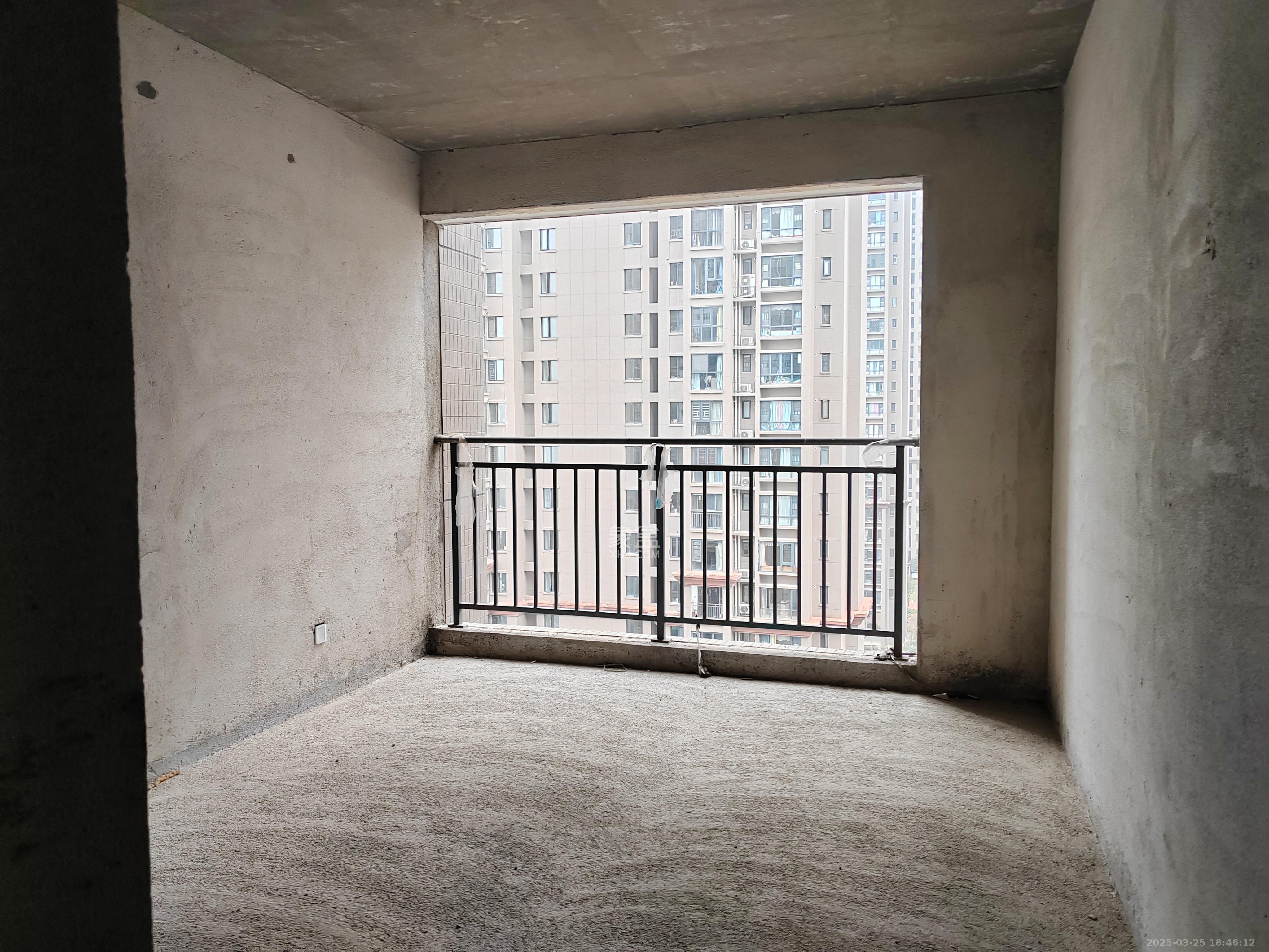 松雅湖壹号 4室2厅2卫 1800.0元/月 松雅湖壹号 4室2厅2卫 1800.0元/月室内图