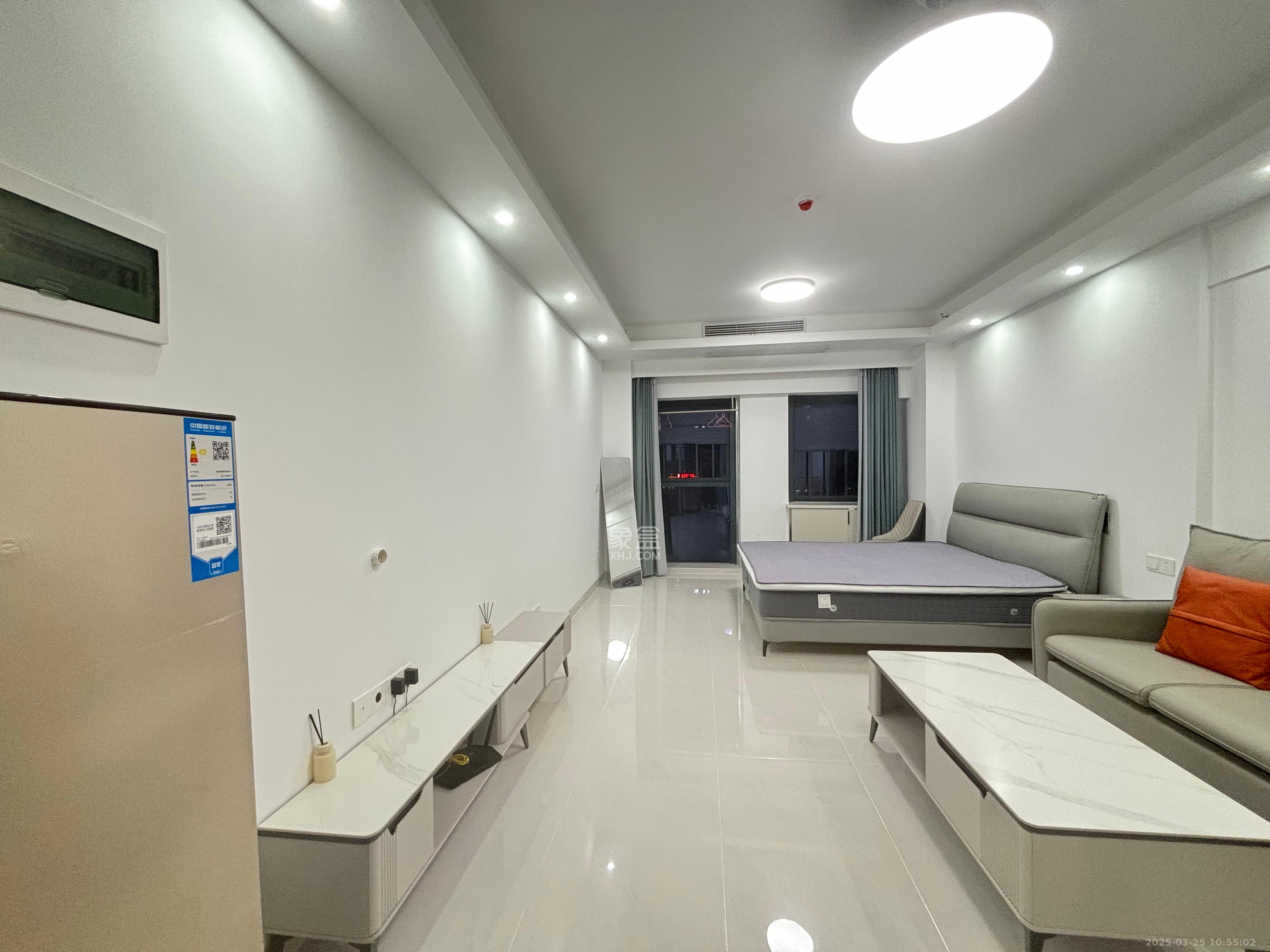 红星国际公寓 1室1厅1卫 1800.0元/月 红星国际公寓 1室1厅1卫 1800.0元/月室内图