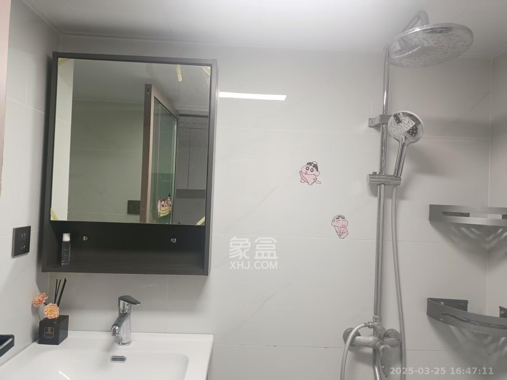 卓越江岸  2室1厅1卫    2300.0元/月室内图