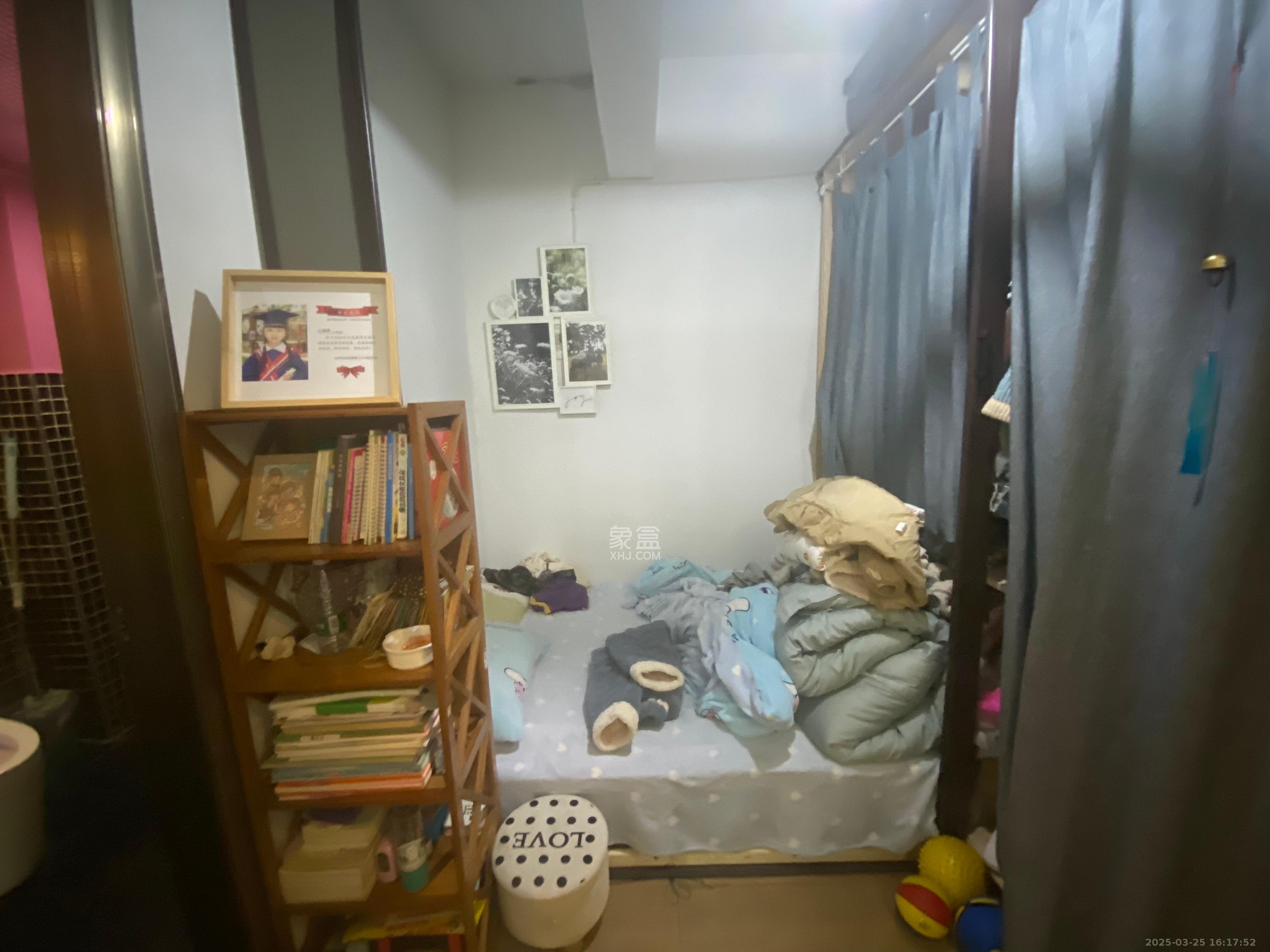 东怡外国（南湖一号)  0室1厅1卫   2200.00元/月室内图