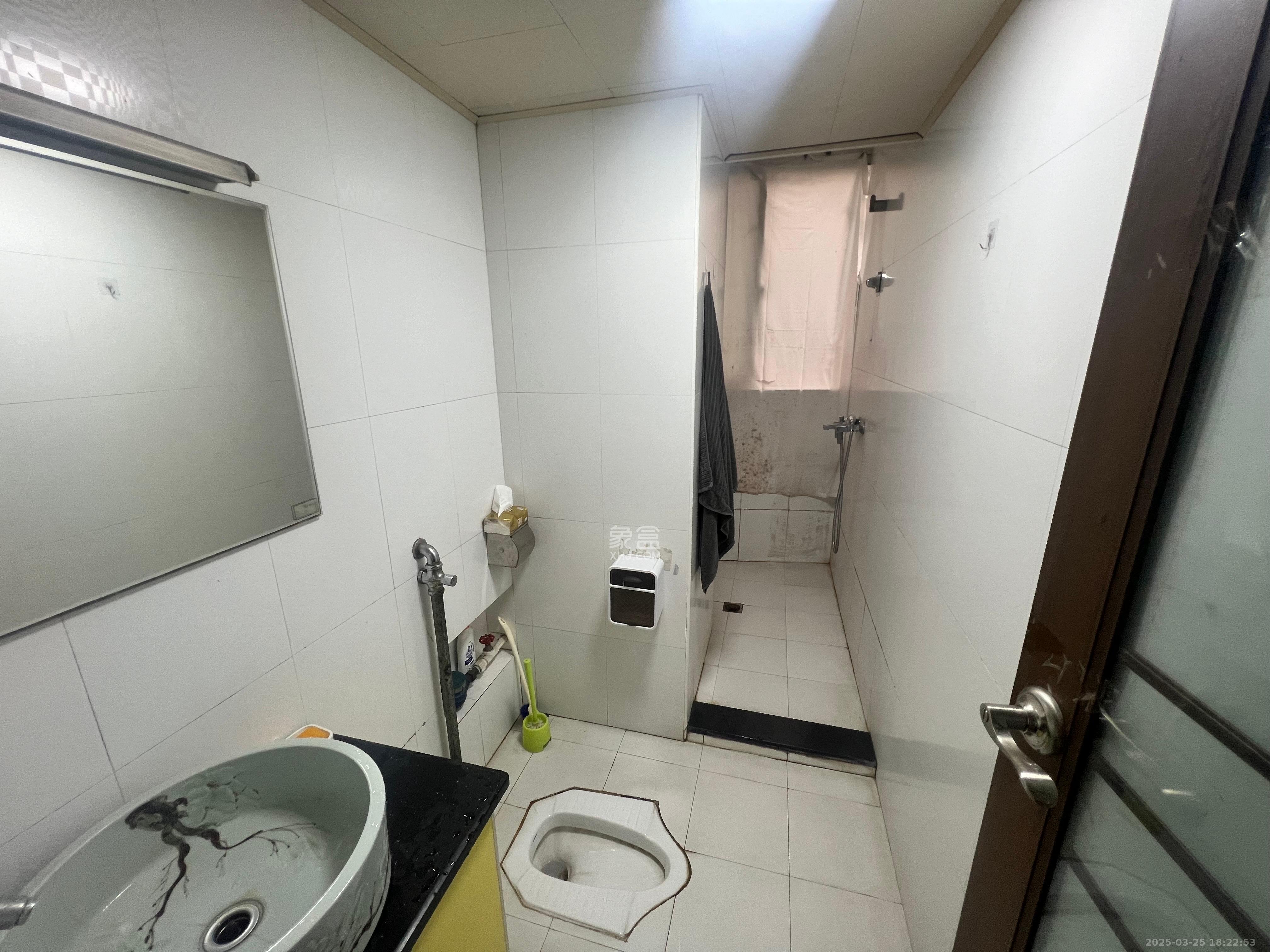 都市春天 2室2厅1卫 1800.0元/月 都市春天 2室2厅1卫 1800.0元/月室内图