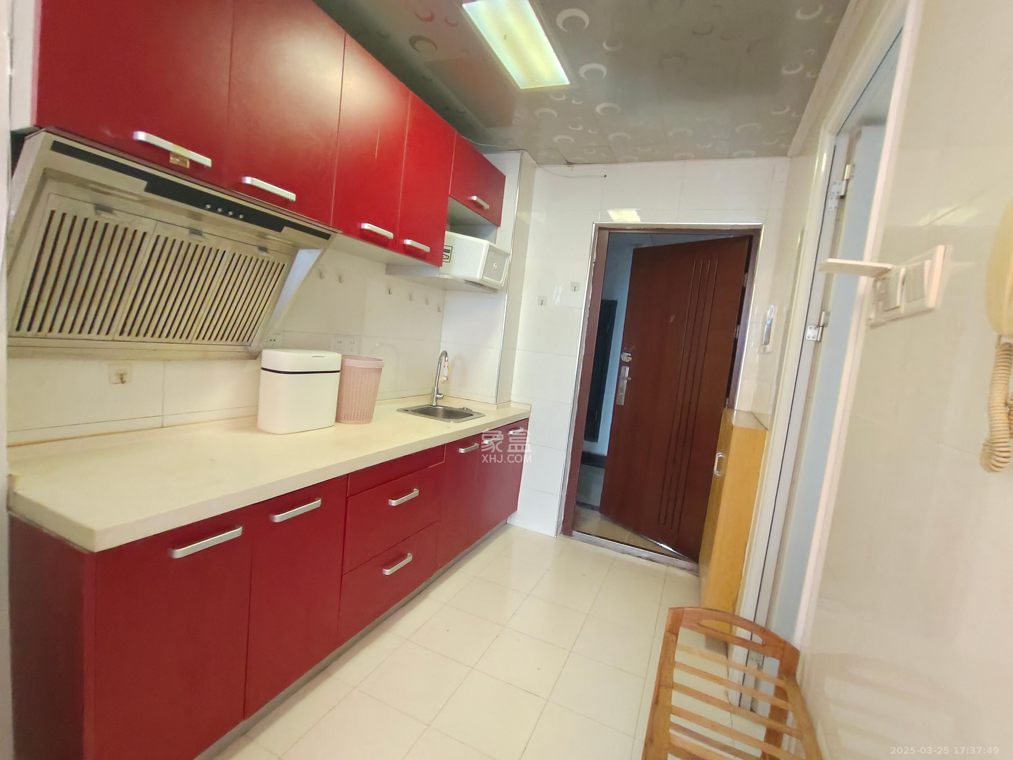 融圣国际 1室0厅1卫 1700.0元/月 融圣国际 1室0厅1卫 1700.0元/月室内图