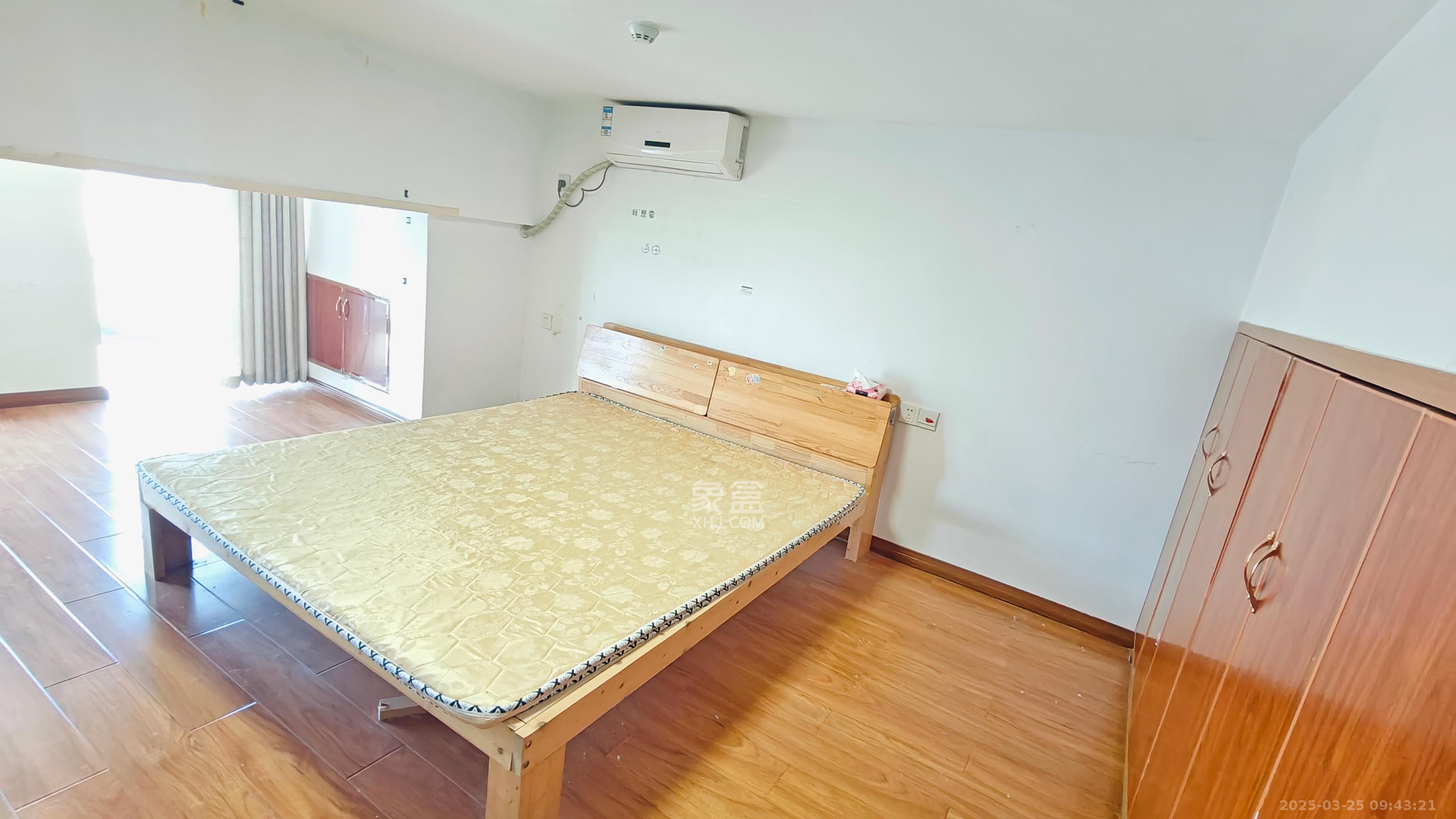 MOMA当代广场  1室1厅1卫    1300.0元/月室内图