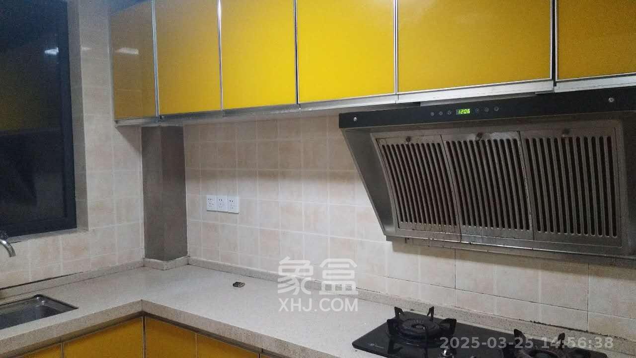保利麓谷林语A区  1室2厅1卫   850.00元/月室内图