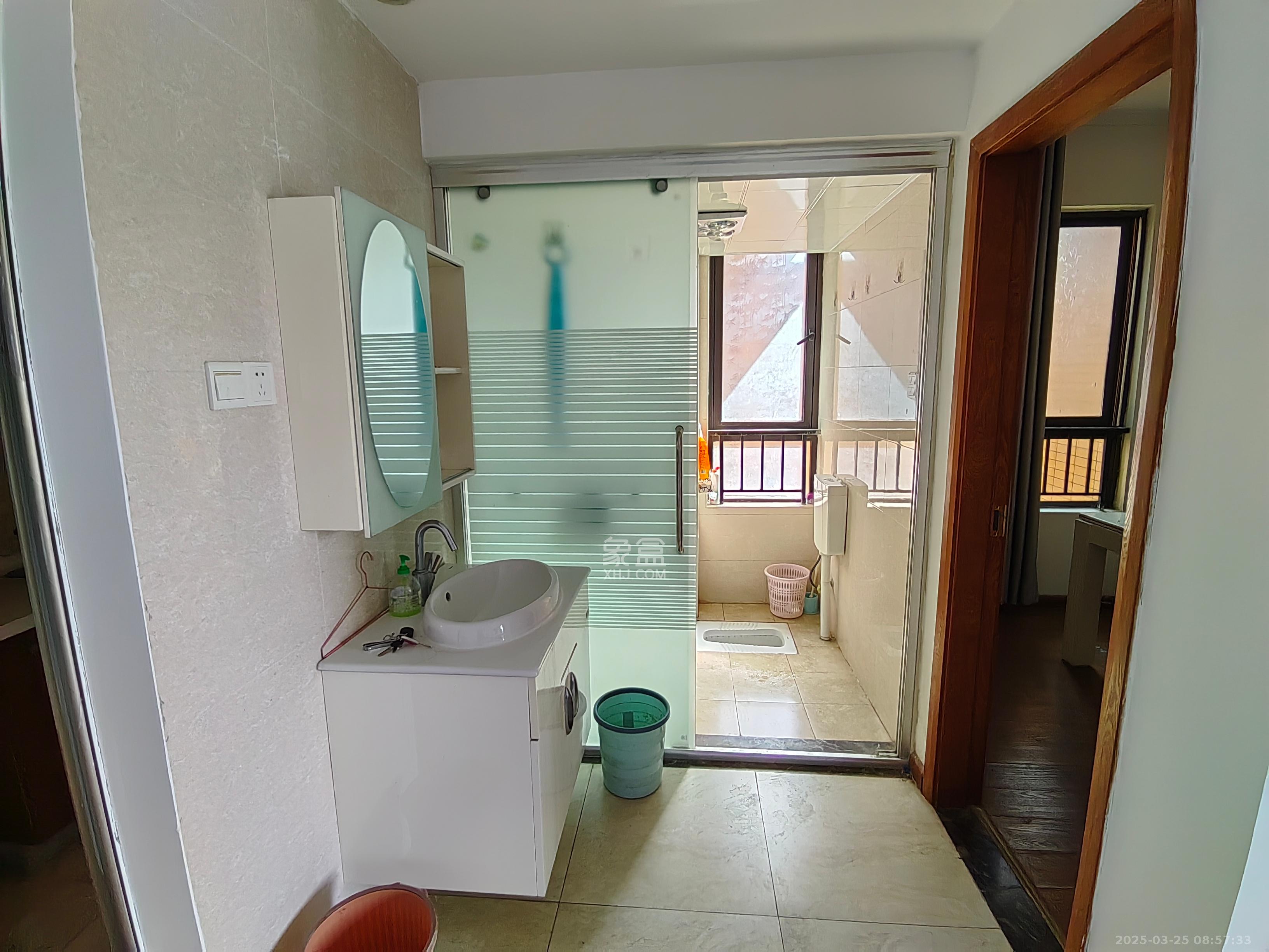 中信凯旋蓝岸(中信新城三期) 3室2厅1卫 1680.0元/月 中信凯旋蓝岸(中信新城三期) 3室2厅1卫 1680.0元/月室内图