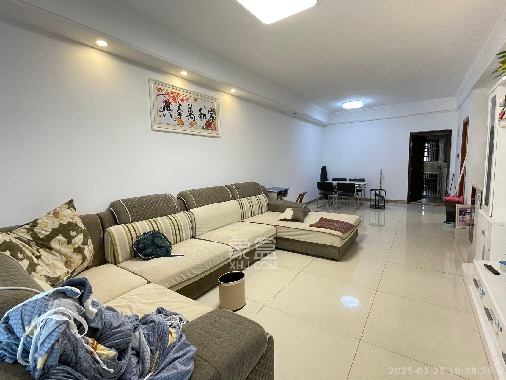 江山帝景哈佛  2室2厅1卫    1900.0元/月 江山帝景哈佛  2室2厅1卫    1900.0元/月室内图