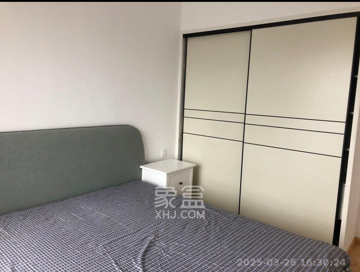 万象府台  3室2厅2卫   4500.00元/月