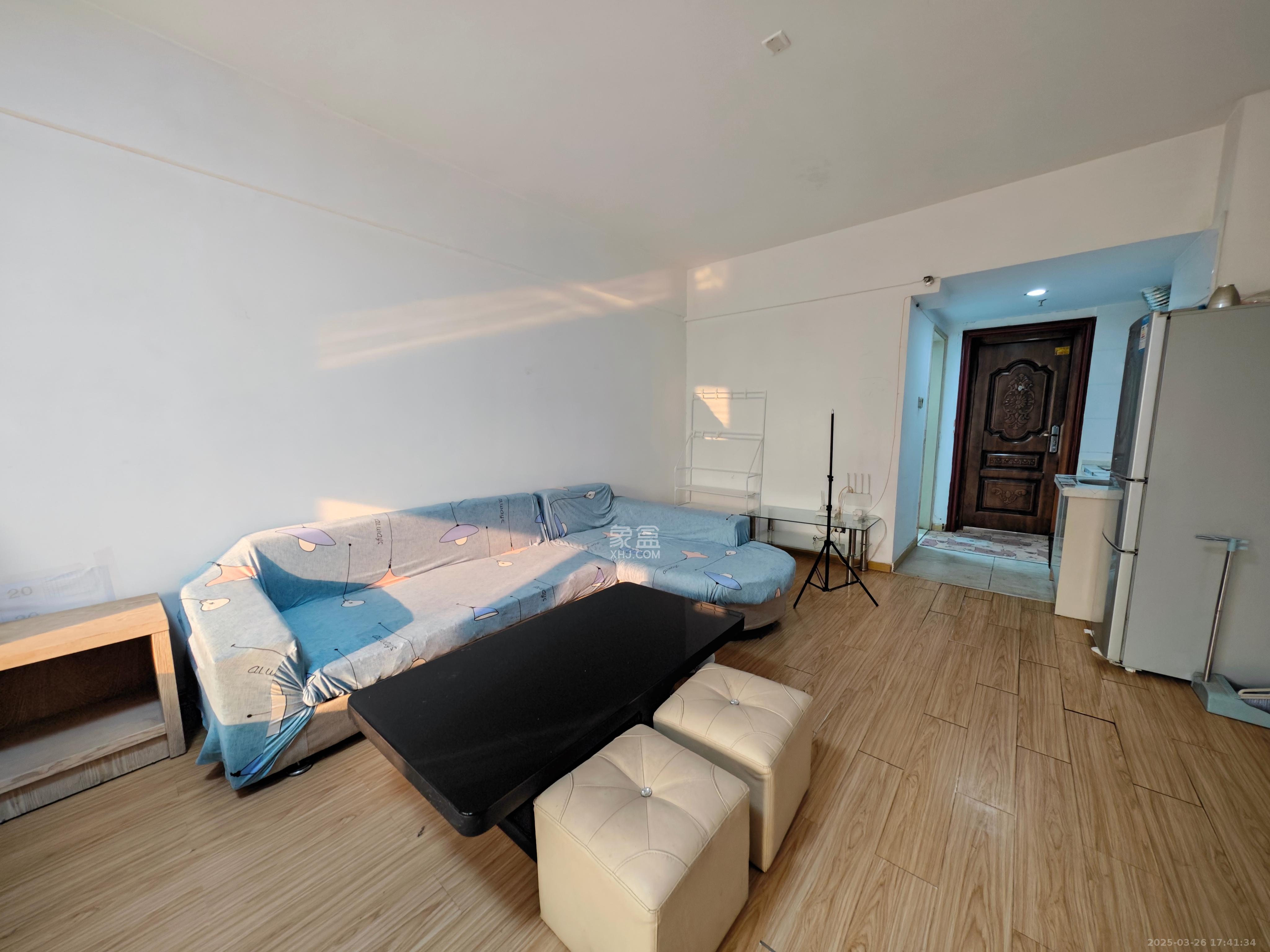 三重星都心  1室1厅1卫    1500.0元/月室内图