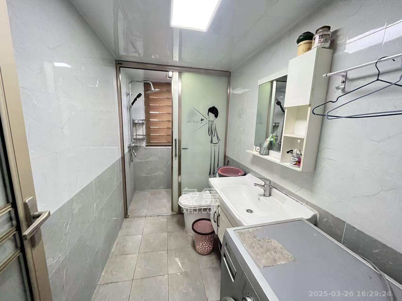 南郡雅园  2室2厅1卫    1500.0元/月 南郡雅园  2室2厅1卫    1500.0元/月室内图