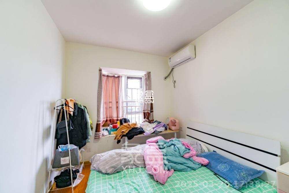 华银天际 5室2厅2卫 2400.0元/月 华银天际 5室2厅2卫 2400.0元/月室内图