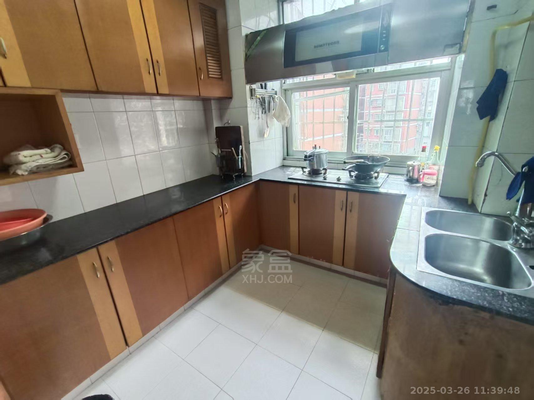 政华小区 3室2厅1卫 1800.0元/月 政华小区 3室2厅1卫 1800.0元/月室内图