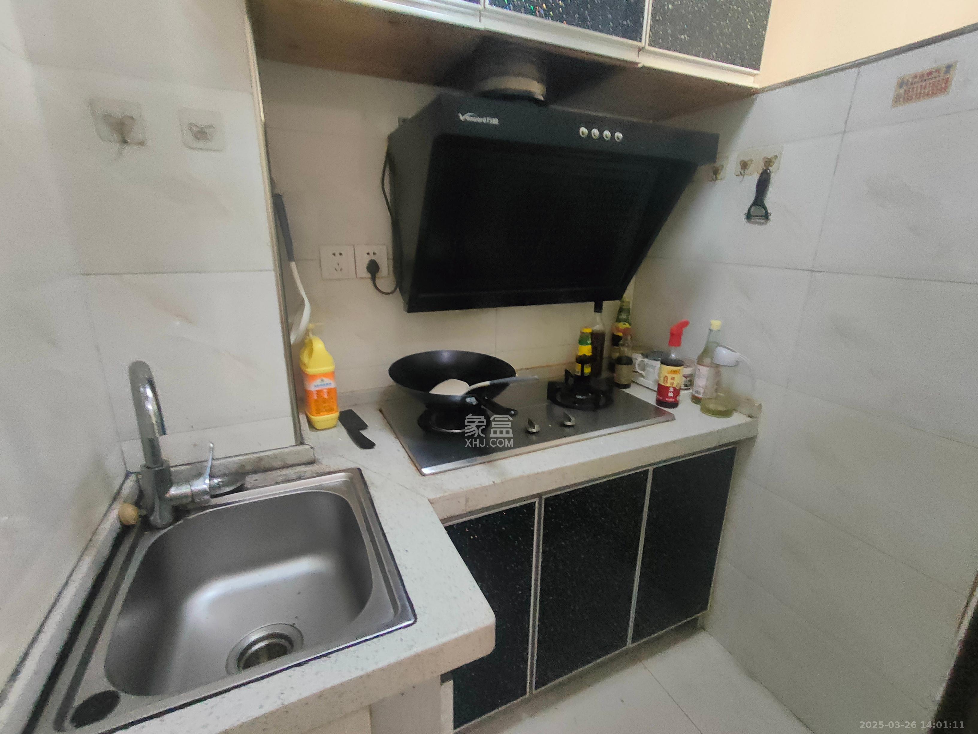 骑龙安置小区 1室1厅1卫 1200.0元/月 骑龙安置小区 1室1厅1卫 1200.0元/月室内图