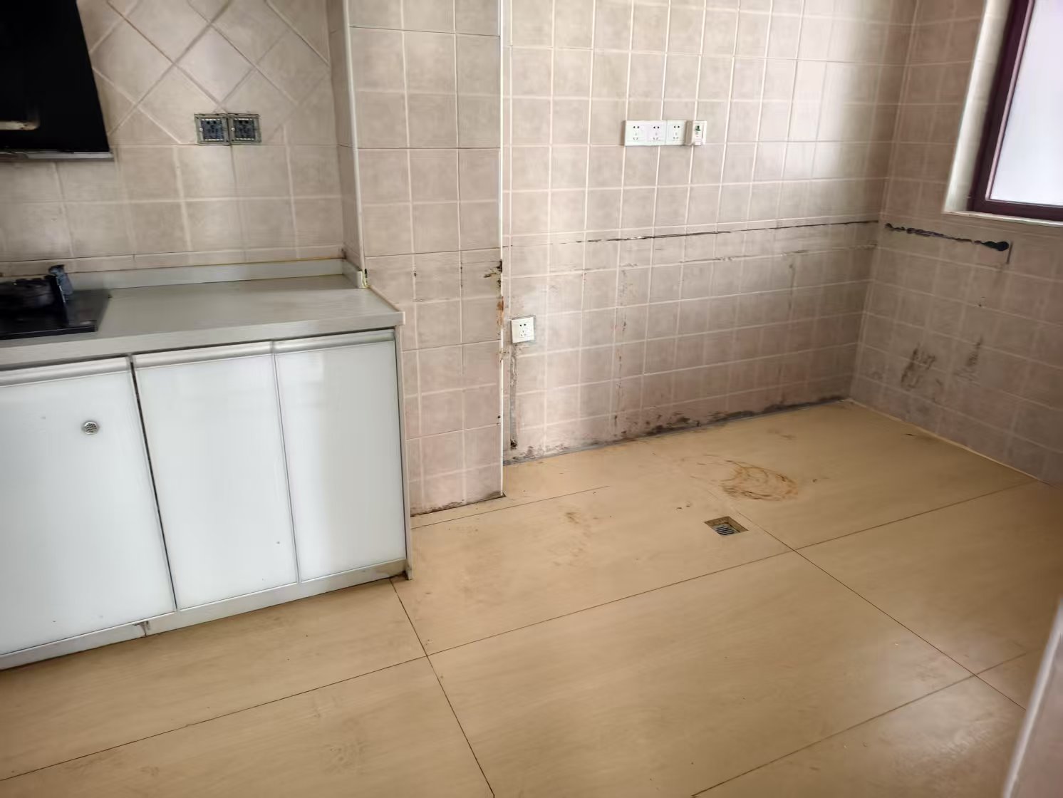 三水澜湾  4室0厅0卫   8500.00元/月室内图