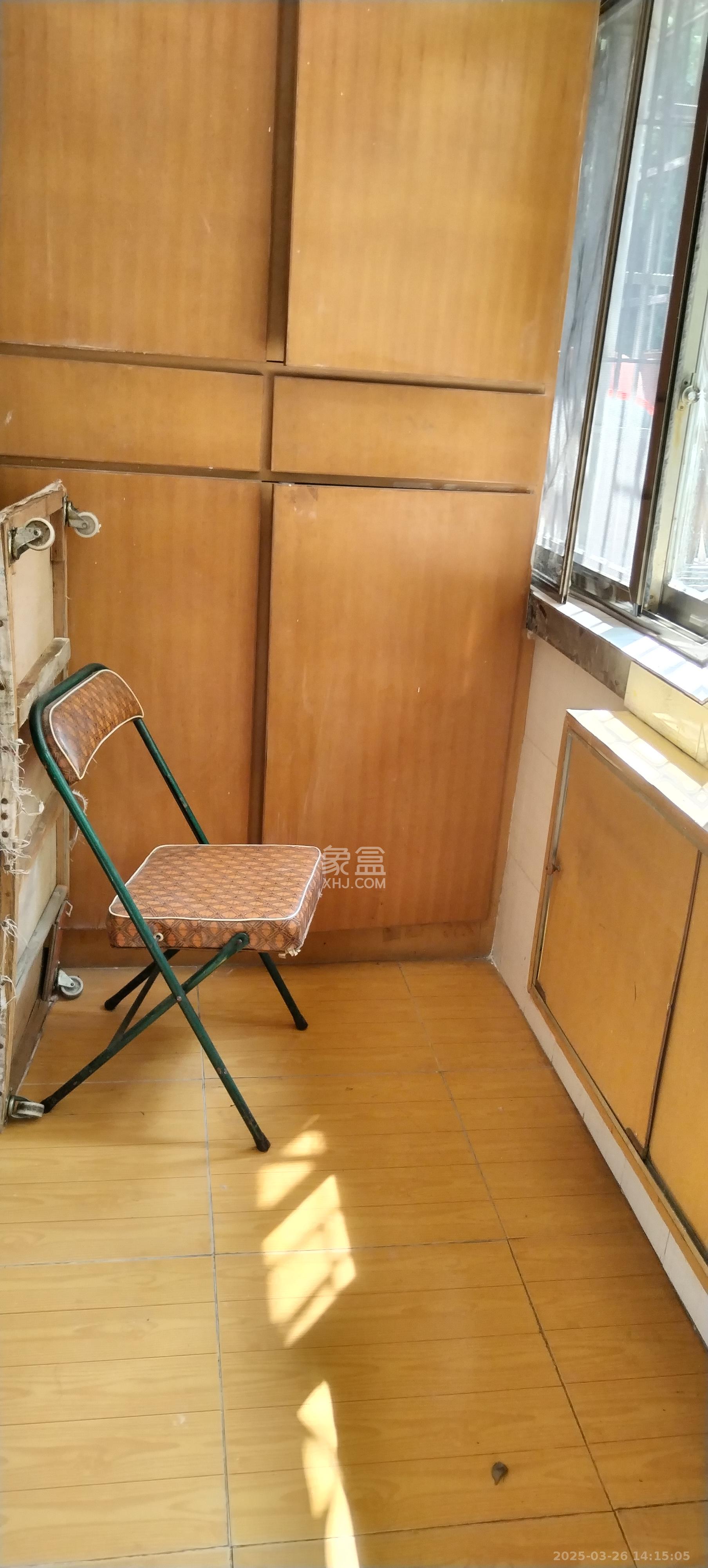 三湘小区  2室1厅1卫   1300.00元/月室内图