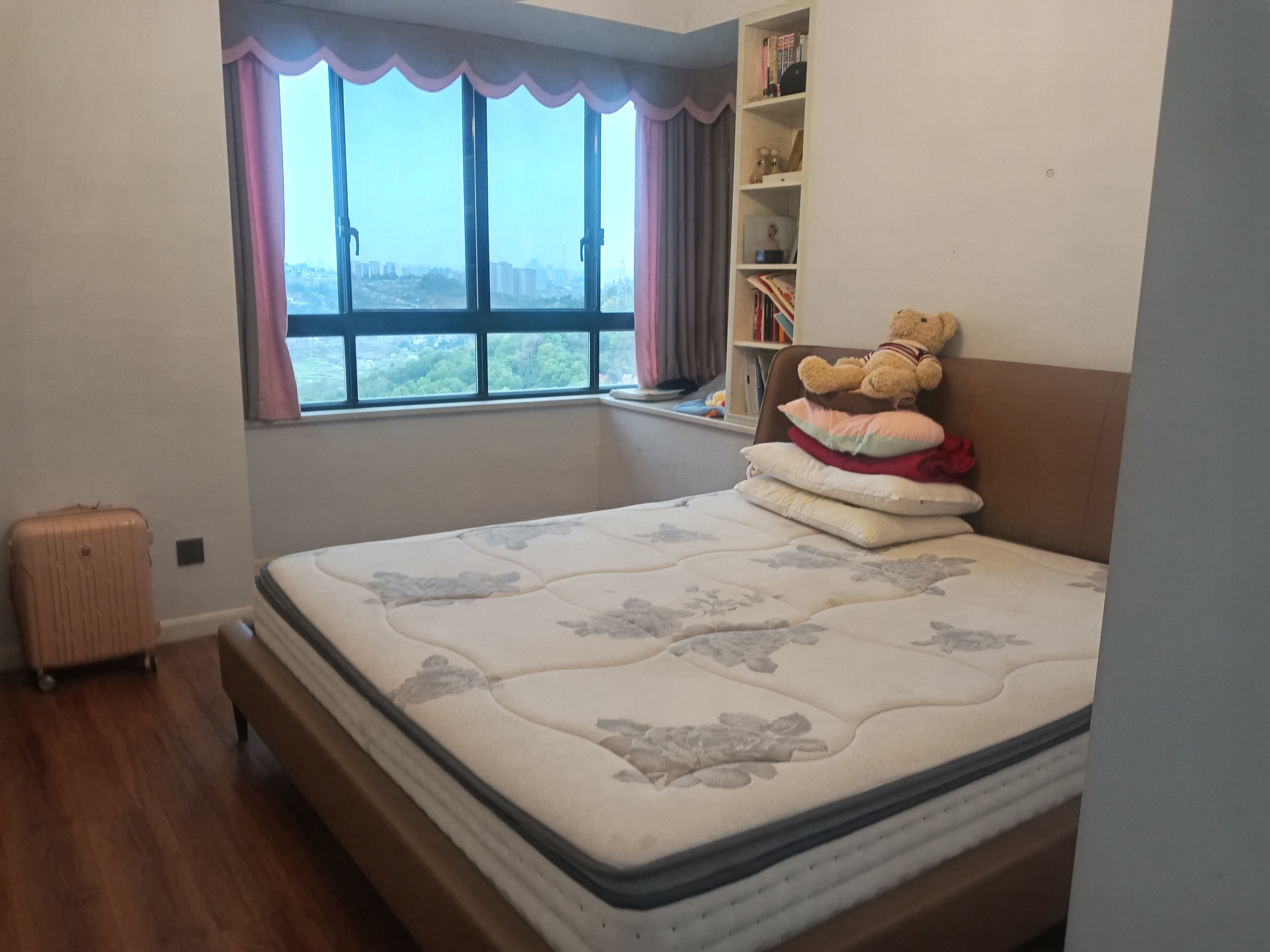 时代新城(翰林府) 3室2厅2卫 75.0万 时代新城(翰林府) 3室2厅2卫 75.0万室内图