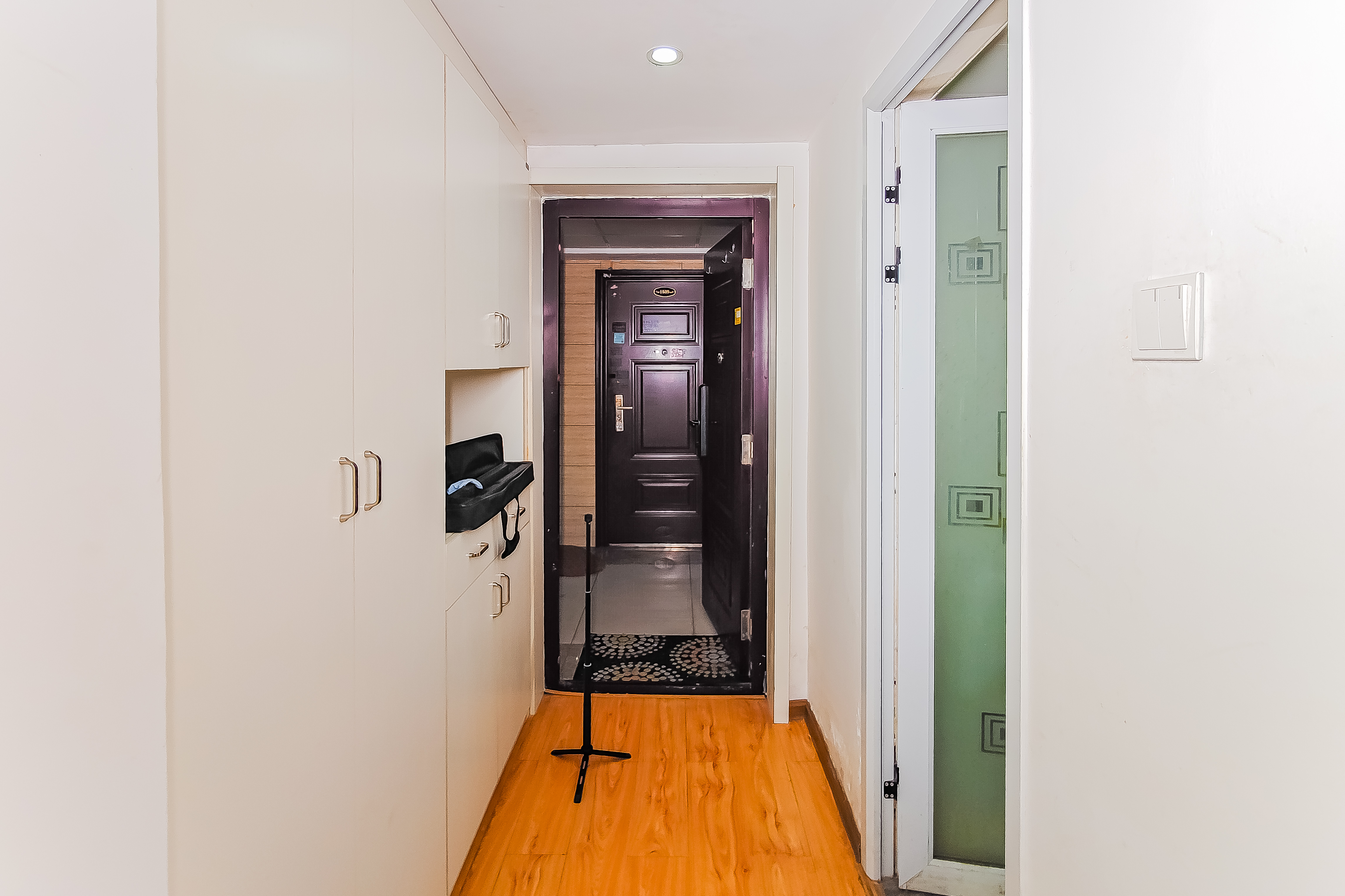 蓝湾国际广场 1室1厅1卫 26.0万 蓝湾国际广场 1室1厅1卫 26.0万其他