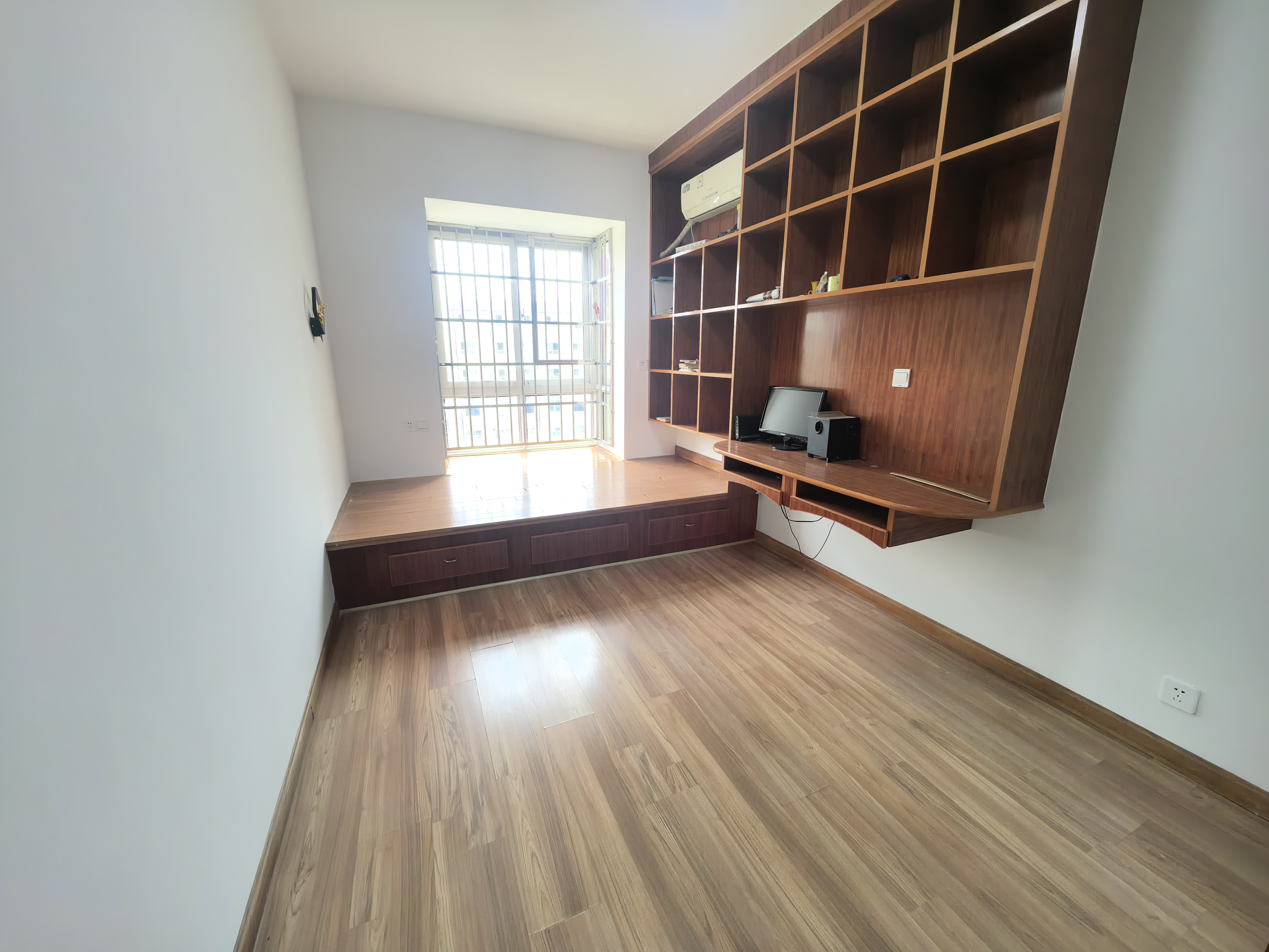 新城壹号 3室2厅2卫 29.0万 新城壹号 3室2厅2卫 29.0万室内图