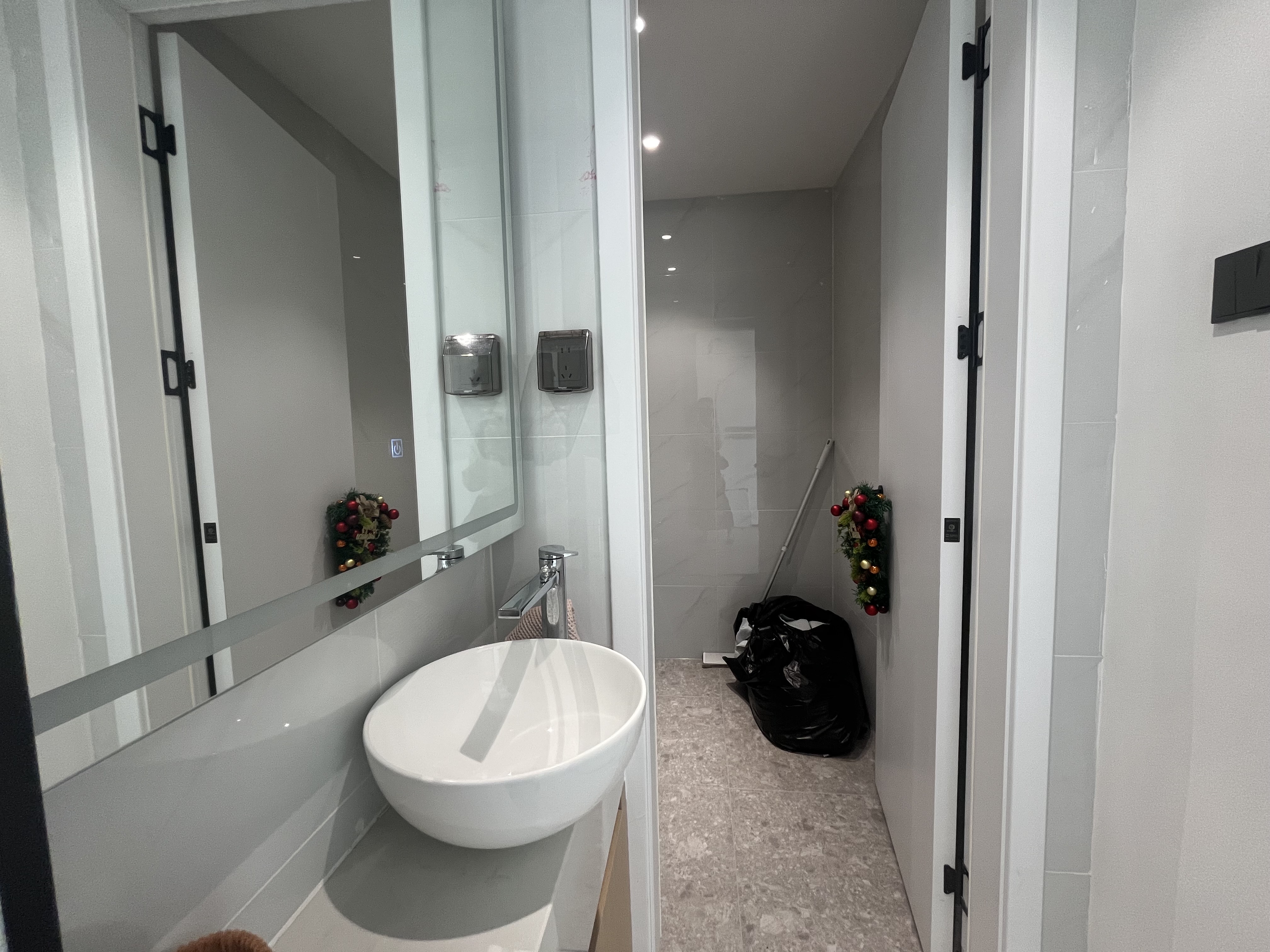 海航豪庭南苑 2室2厅2卫 5600.0元/月 海航豪庭南苑 2室2厅2卫 5600.0元/月室内图