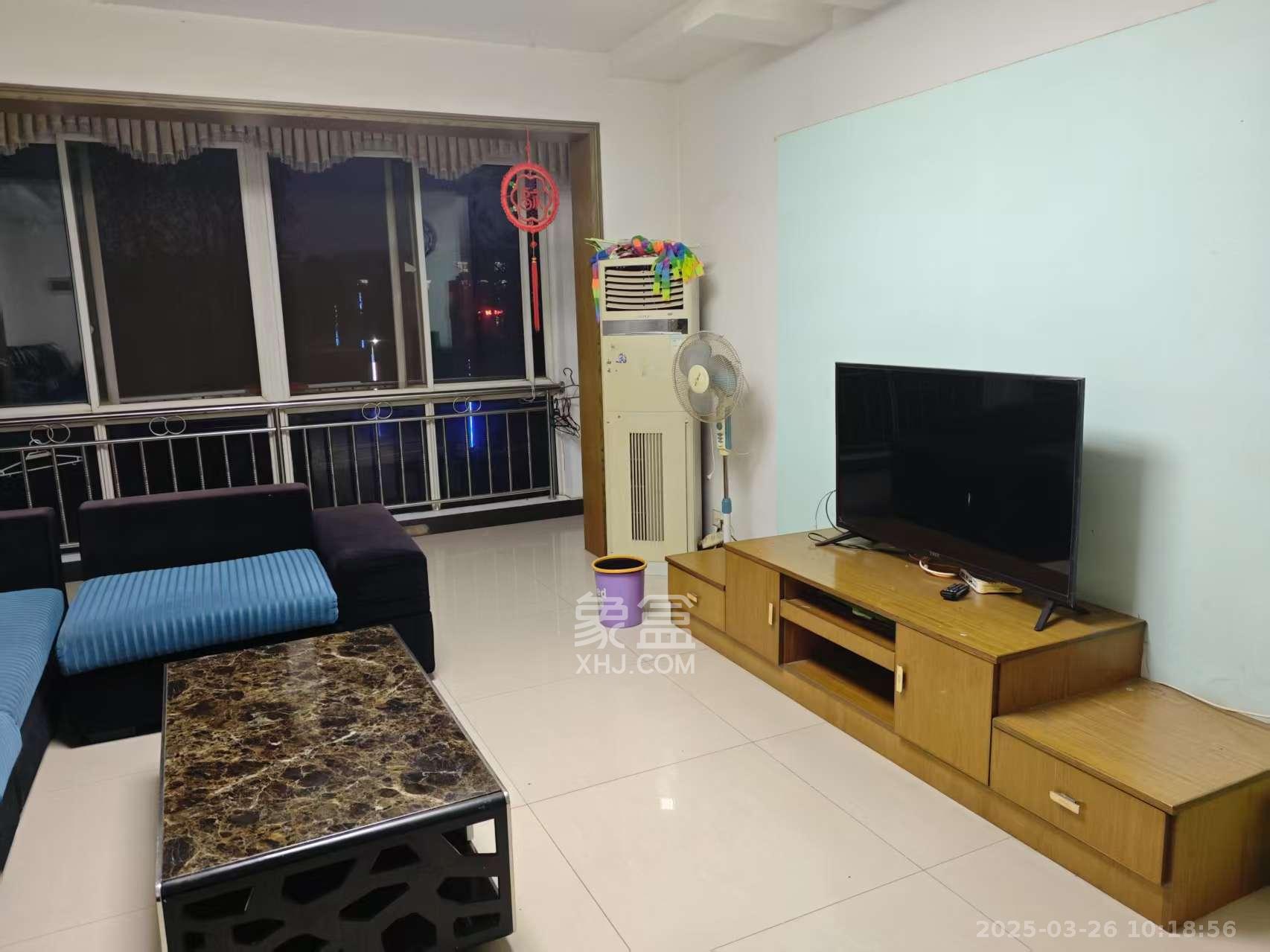 阳光苑 3室2厅2卫 1600.0元/月 阳光苑 3室2厅2卫 1600.0元/月室内图