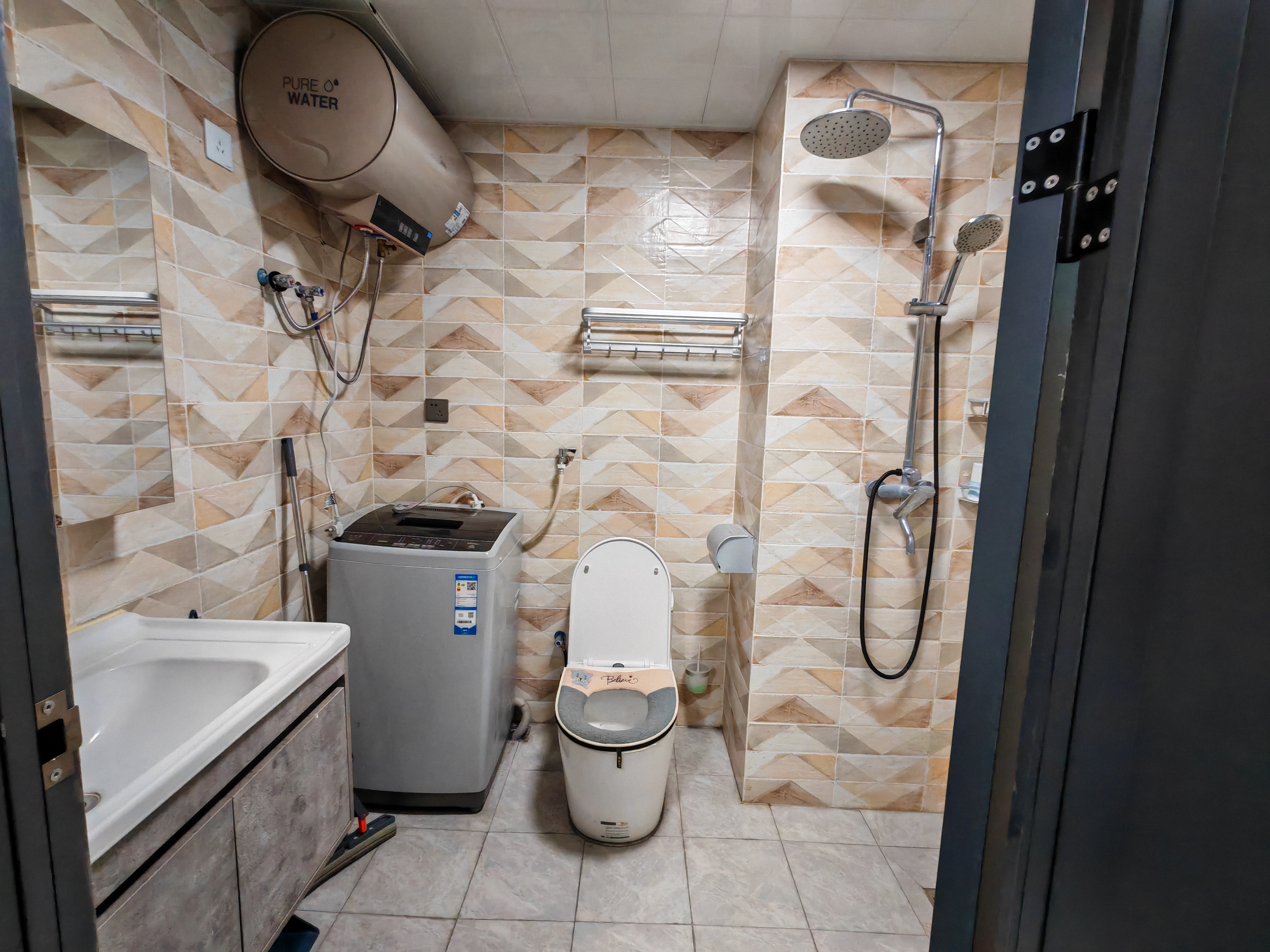 通达国际广场 1室1厅1卫 1300.0元/月 通达国际广场 1室1厅1卫 1300.0元/月室内图