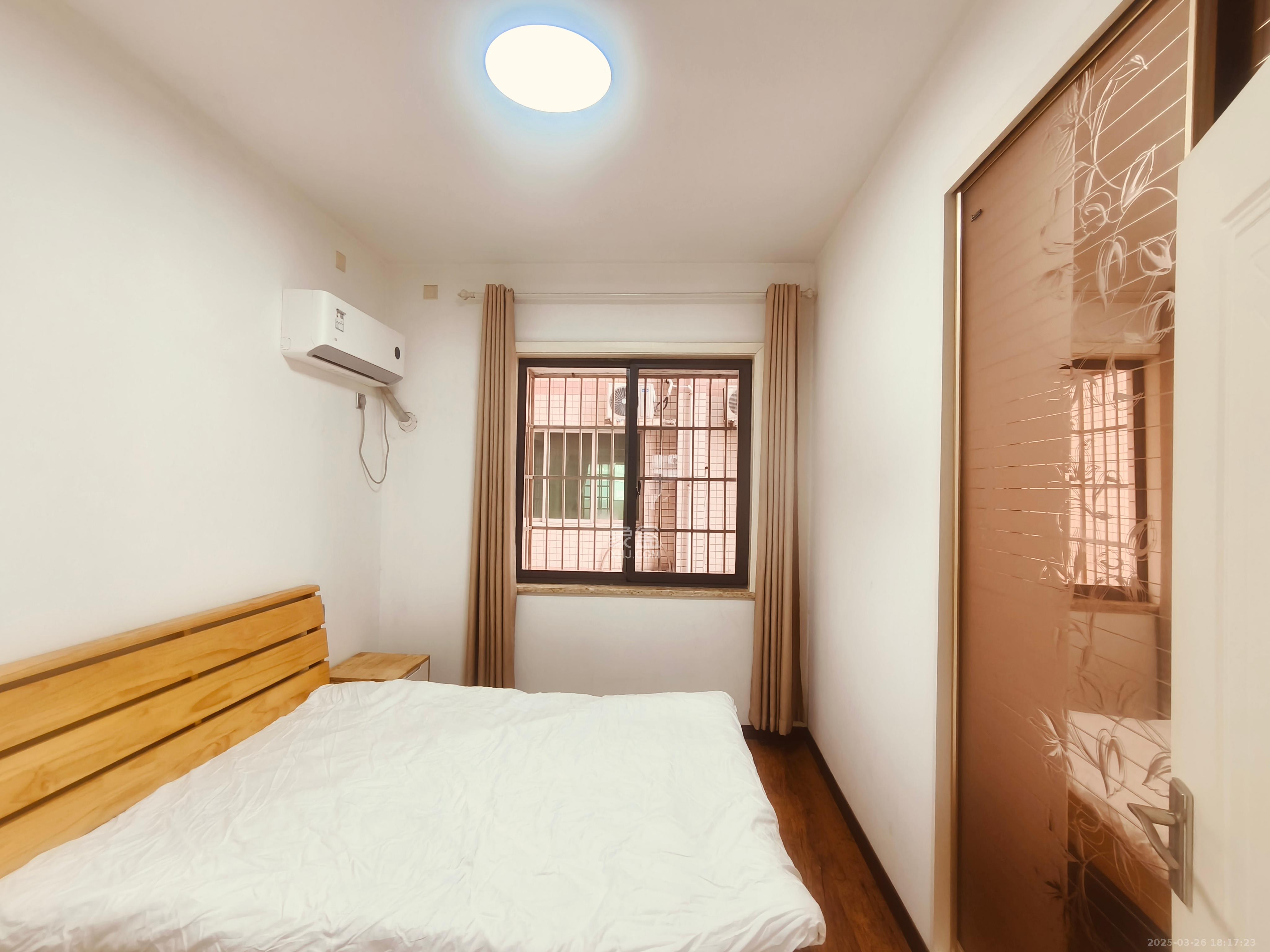福鑫楼  4室2厅2卫   4500.00元/月室内图