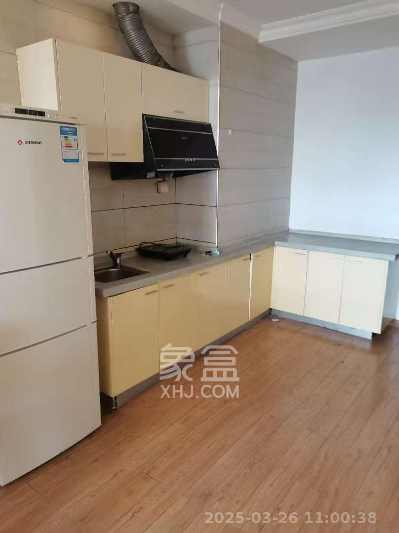 昊天大厦 2室1厅1卫 2500.0元/月 昊天大厦 2室1厅1卫 2500.0元/月室内图