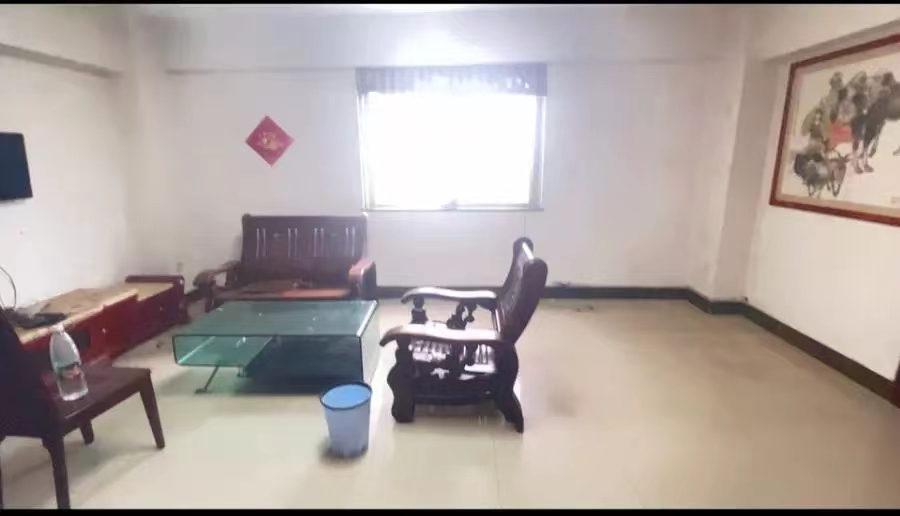 凤凰公寓 2室2厅1卫 110.0万 凤凰公寓 2室2厅1卫 110.0万室内图