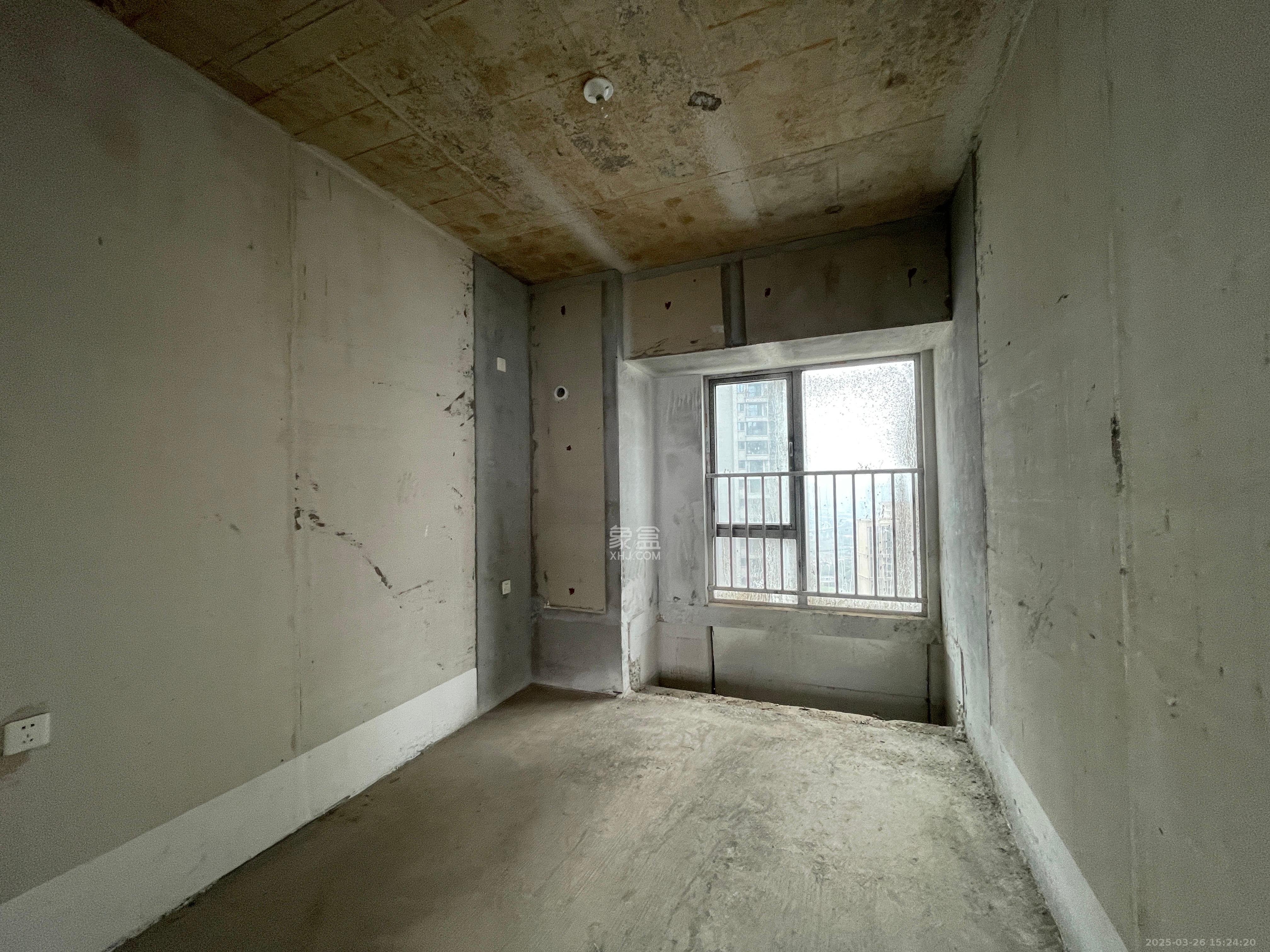 阳光城尚东湾凌云府 4室2厅2卫 2000.0元/月 阳光城尚东湾凌云府 4室2厅2卫 2000.0元/月室内图