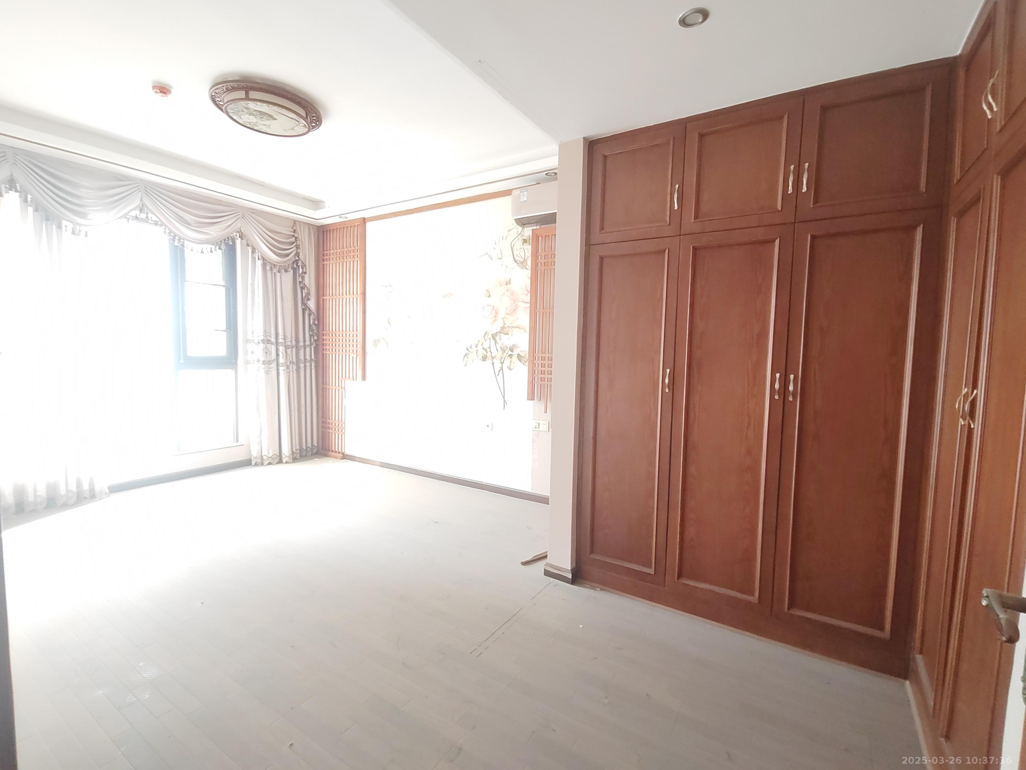 金茂梅溪湖 3室2厅1卫 3500.0元/月 金茂梅溪湖 3室2厅1卫 3500.0元/月室内图