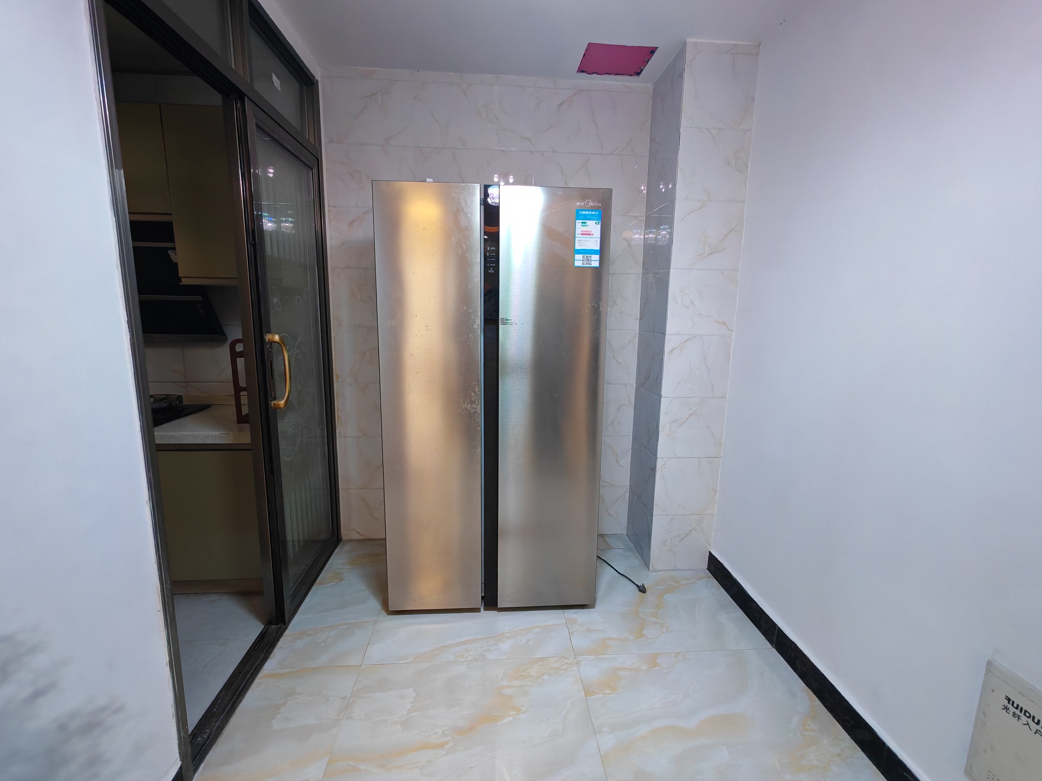 金华苑  3室2厅1卫    1300.0元/月 金华苑  3室2厅1卫    1300.0元/月室内图