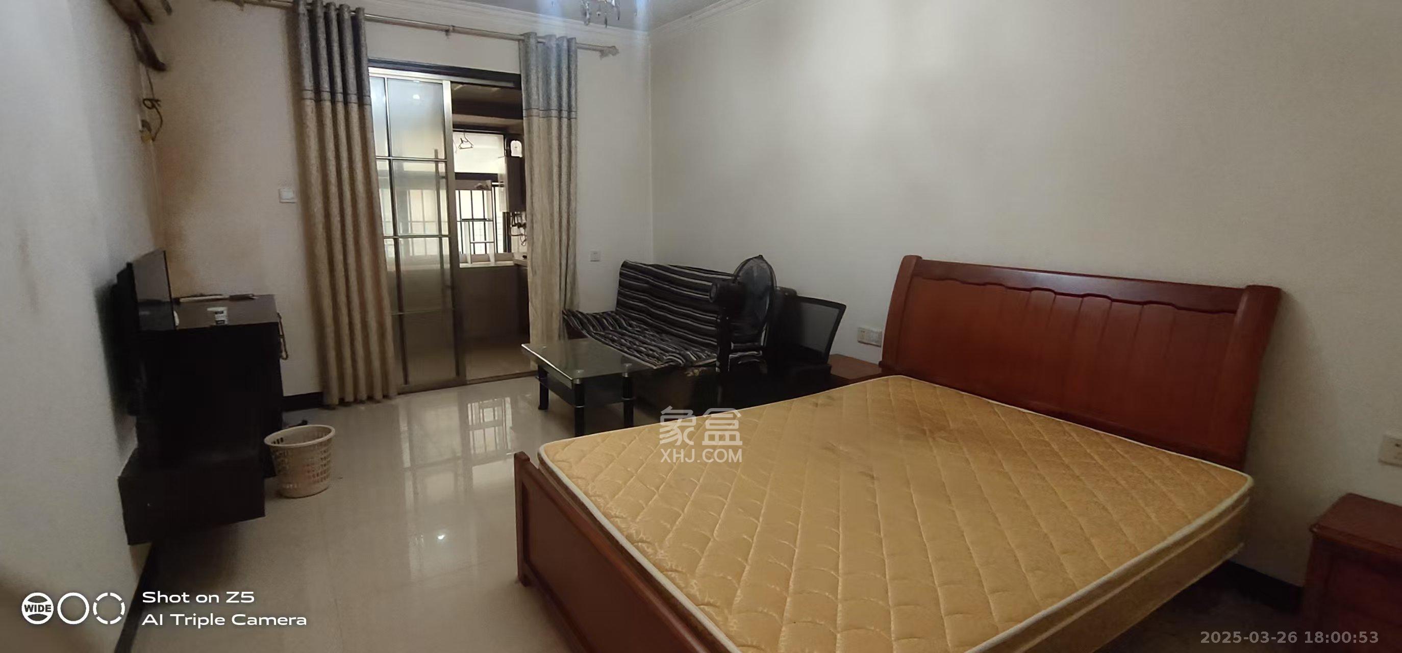 蓝湾国际广场 1室1厅1卫 1300.0元/月 蓝湾国际广场 1室1厅1卫 1300.0元/月室内图