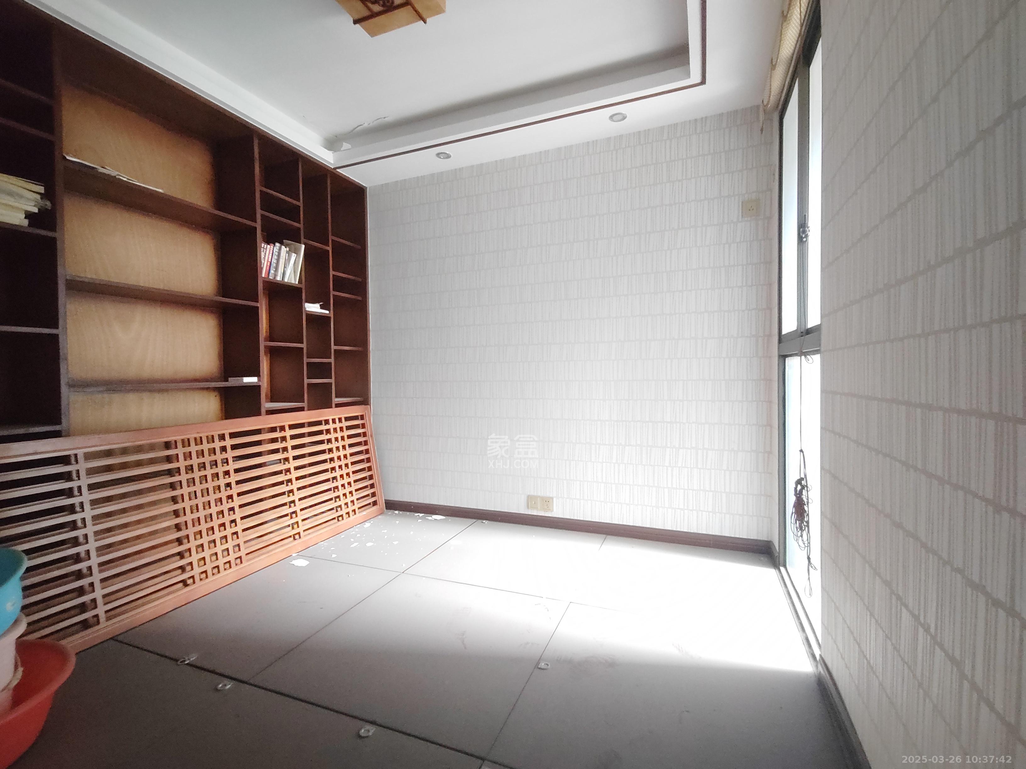 金茂梅溪湖 3室2厅1卫 3500.0元/月 金茂梅溪湖 3室2厅1卫 3500.0元/月室内图