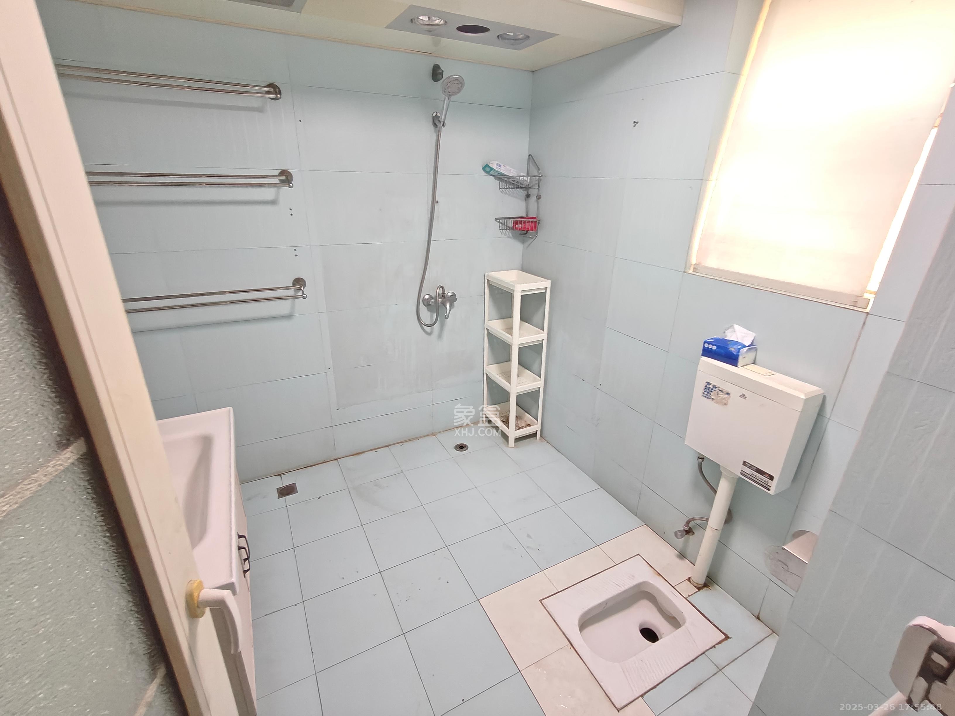 锦湘国际星城一期（锦美苑）  4室2厅2卫    3400.0元/月室内图