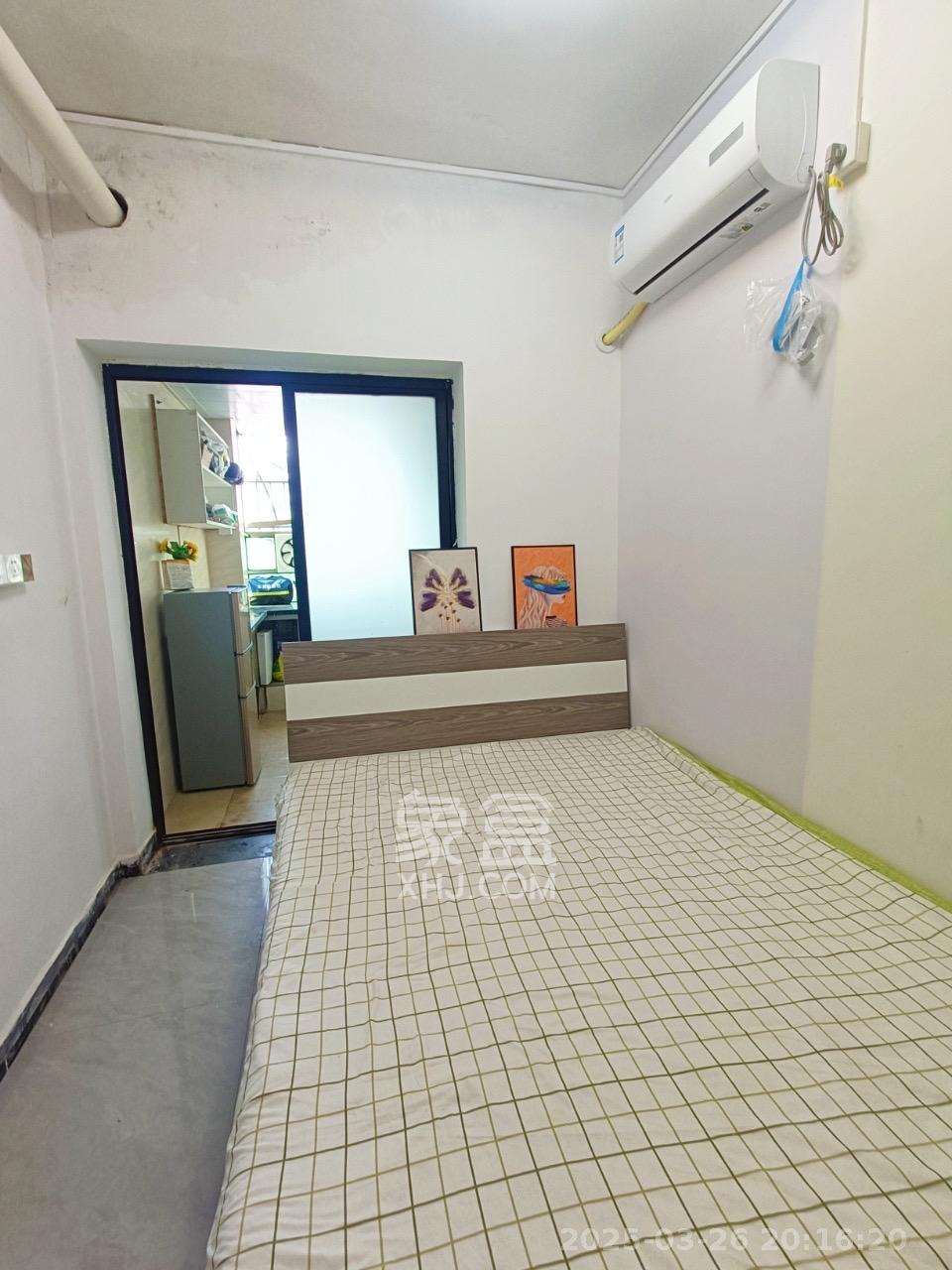 扬帆小区  1室2厅1卫   1100.00元/月室内图
