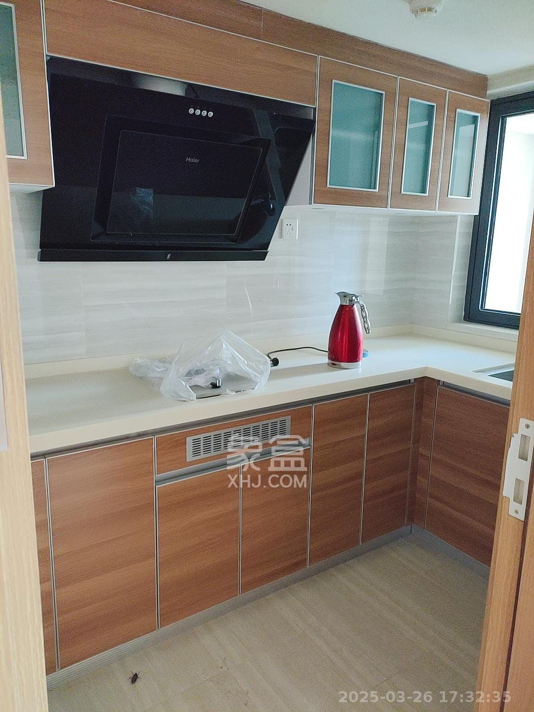 恒大翡翠华庭 3室1厅1卫 2000.0元/月 恒大翡翠华庭 3室1厅1卫 2000.0元/月室内图