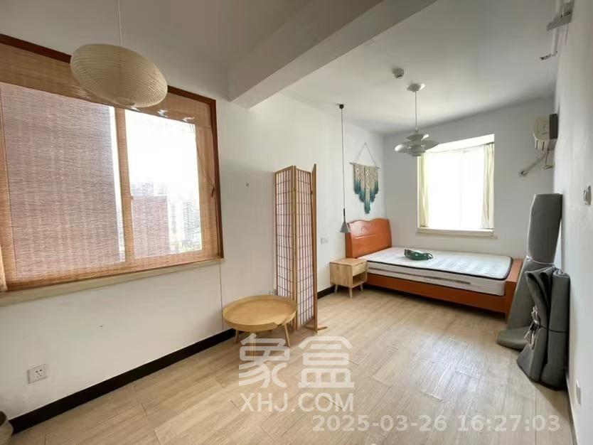 天心华庭 1室1厅1卫 3300.0元/月 天心华庭 1室1厅1卫 3300.0元/月室内图