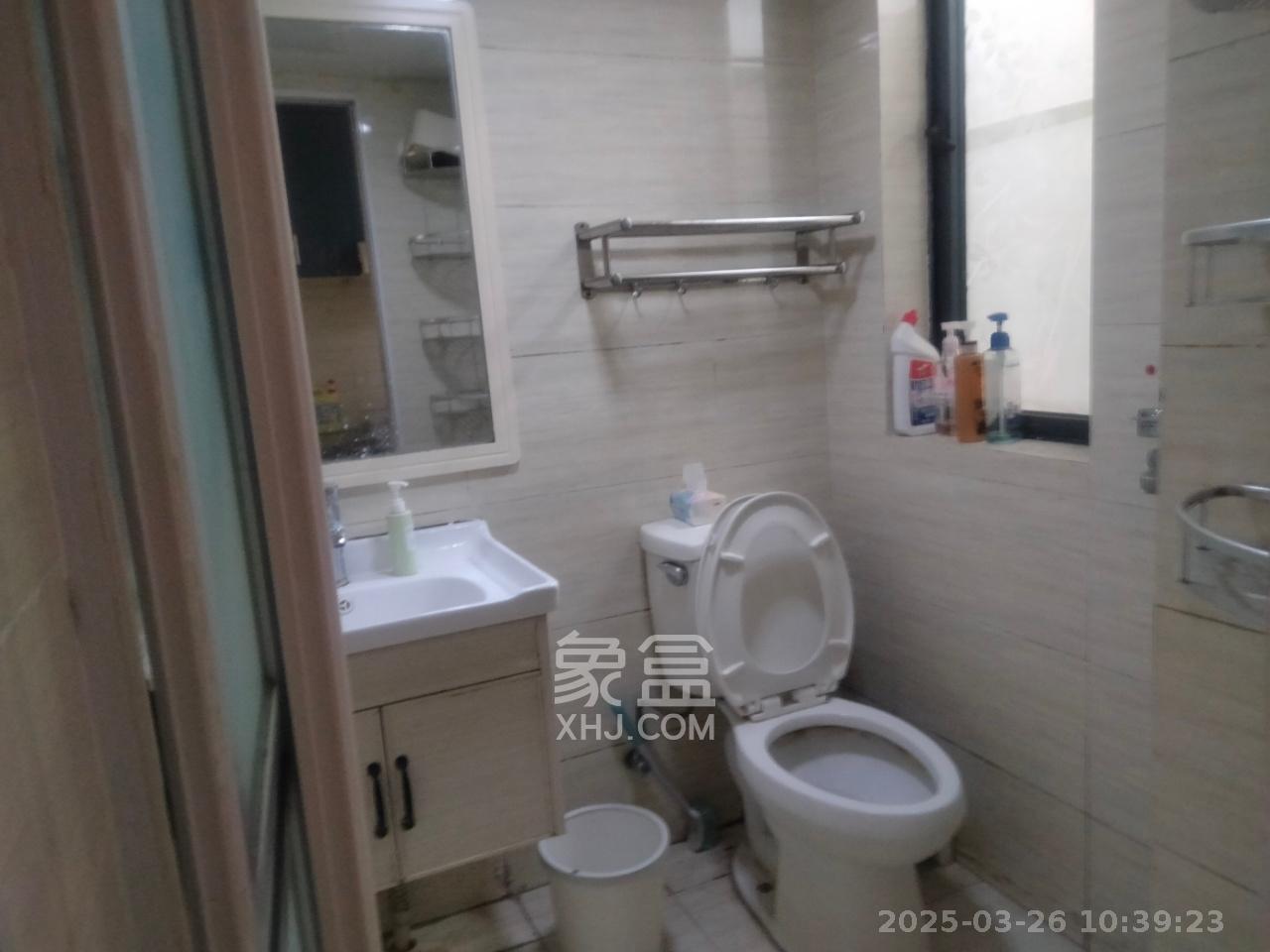 中建芙蓉工社  2室1厅1卫   1500.00元/月室内图