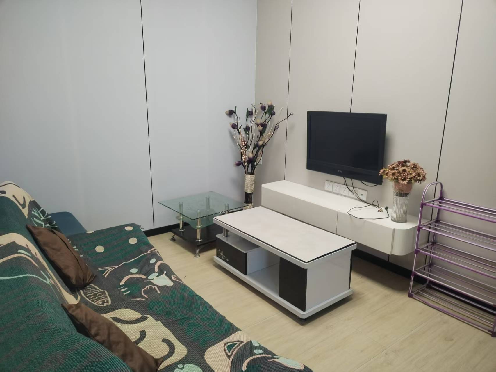 蓝钻公寓 1室1厅1卫 1000.0元/月 蓝钻公寓 1室1厅1卫 1000.0元/月室内图