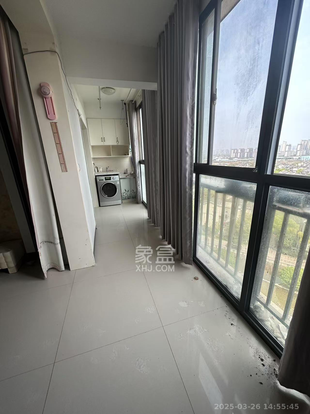 汀湘十里  3室2厅2卫   2200.00元/月室内图