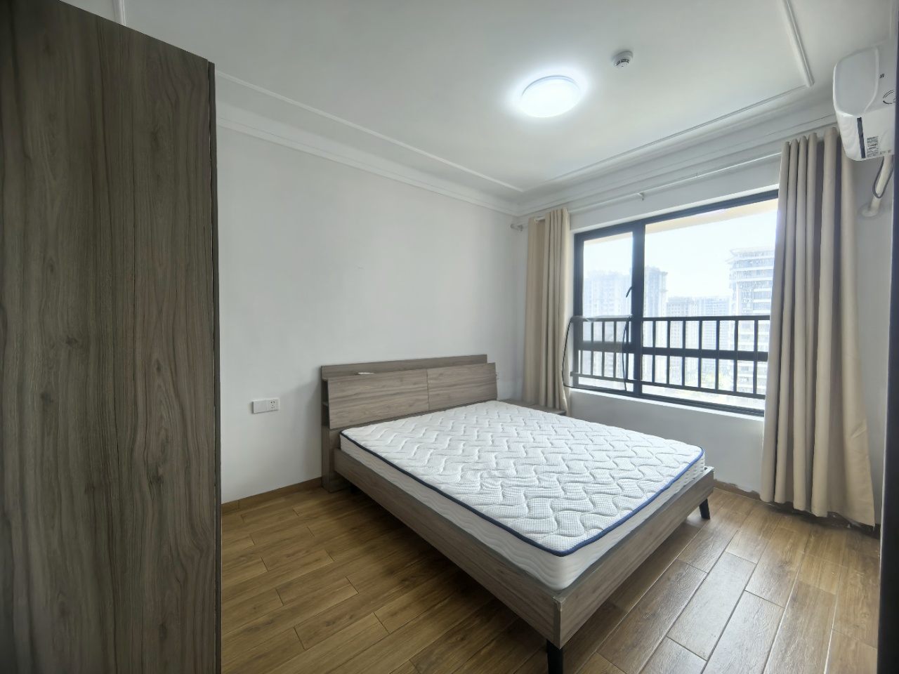 华府蓝湾 3室2厅1卫 160.0万 华府蓝湾 3室2厅1卫 160.0万室内图