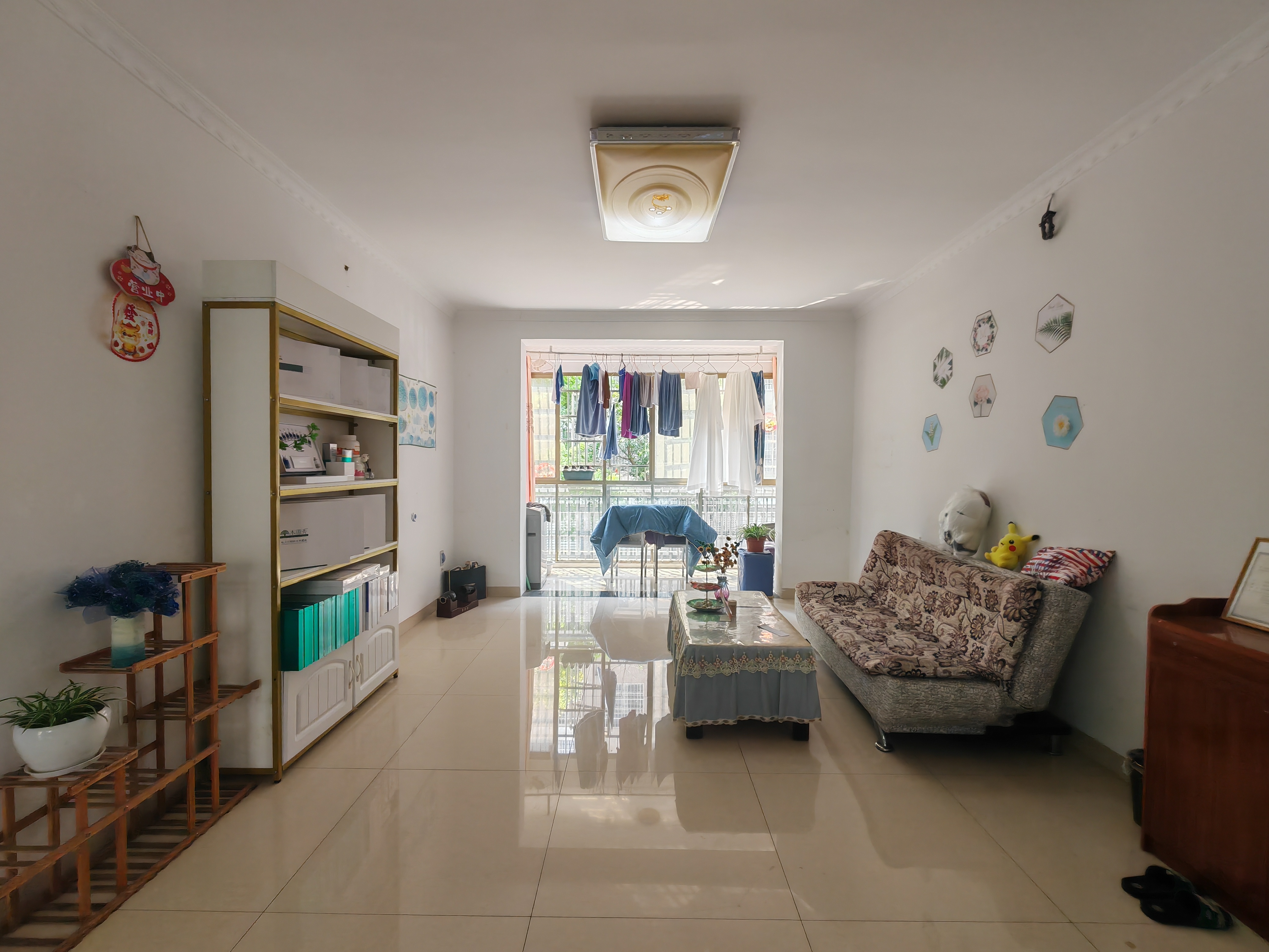 幸福里 3室2厅2卫 1000.0元/月 幸福里 3室2厅2卫 1000.0元/月室内图