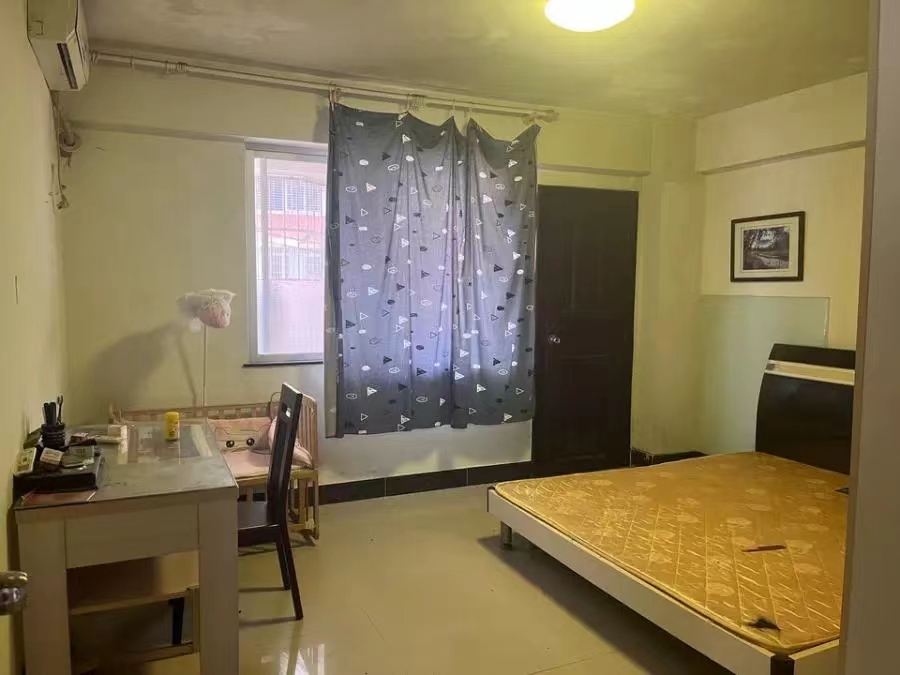 凤凰公寓 2室2厅1卫 110.0万 凤凰公寓 2室2厅1卫 110.0万室内图