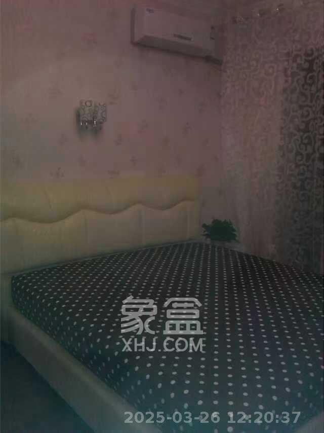山语城二期  1室2厅1卫   2500.00元/月室内图