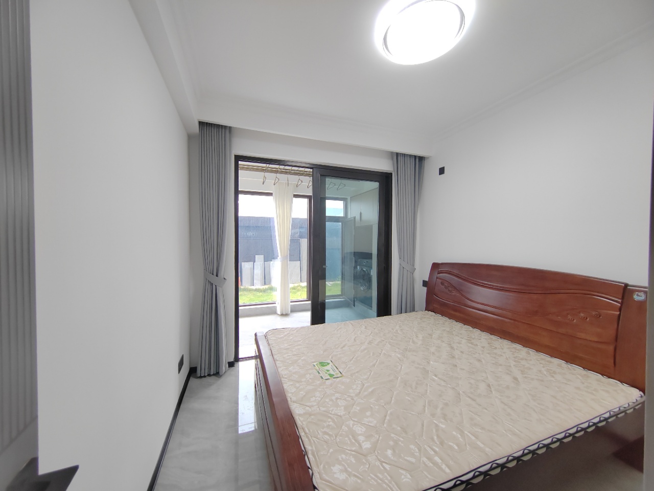 建发央著(悦发央著) 3室2厅1卫 2800.0元/月 建发央著(悦发央著) 3室2厅1卫 2800.0元/月室内图