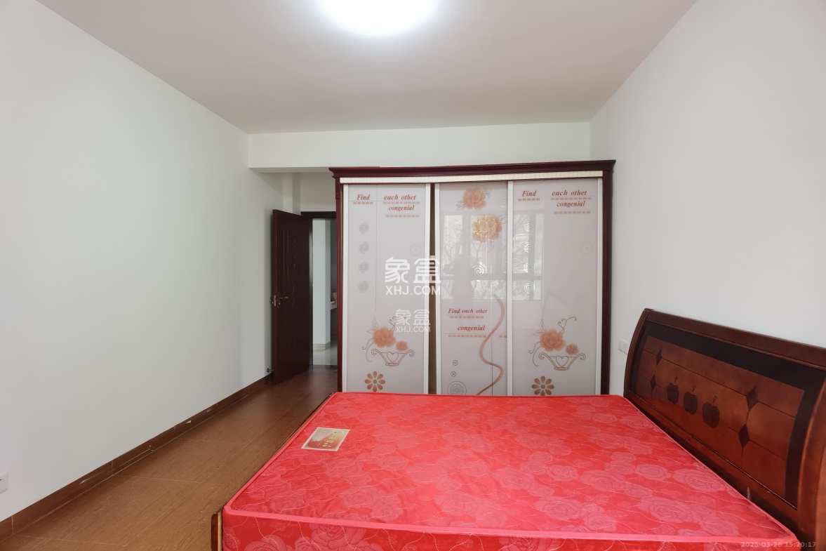 丽景华庭 3室2厅1卫 1600.0元/月 丽景华庭 3室2厅1卫 1600.0元/月室内图