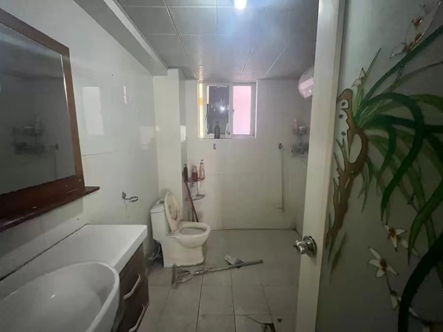 凤凰公寓 2室2厅1卫 110.0万 凤凰公寓 2室2厅1卫 110.0万室内图