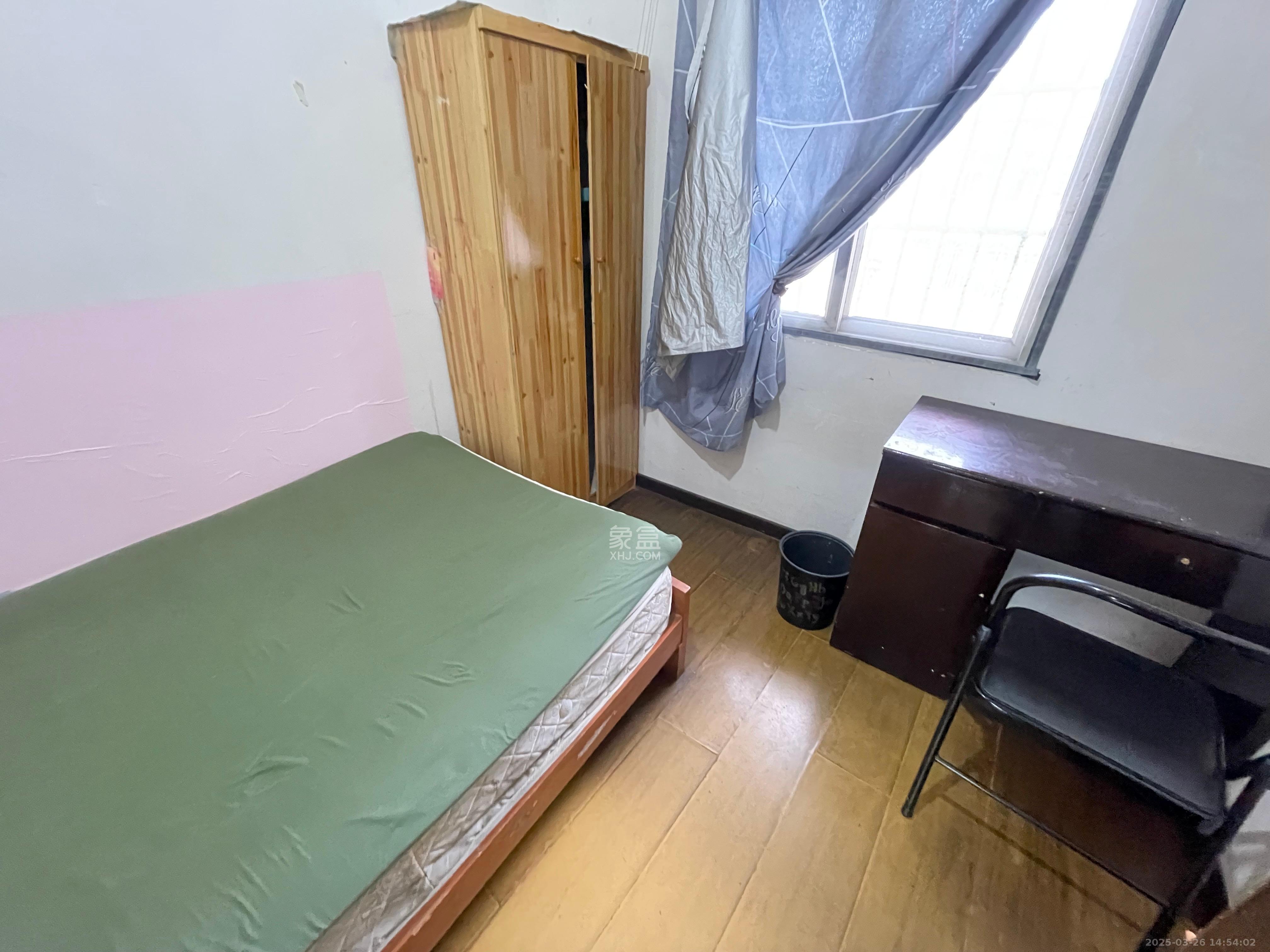 红旗区二片 3室1厅1卫 1700.0元/月 红旗区二片 3室1厅1卫 1700.0元/月室内图