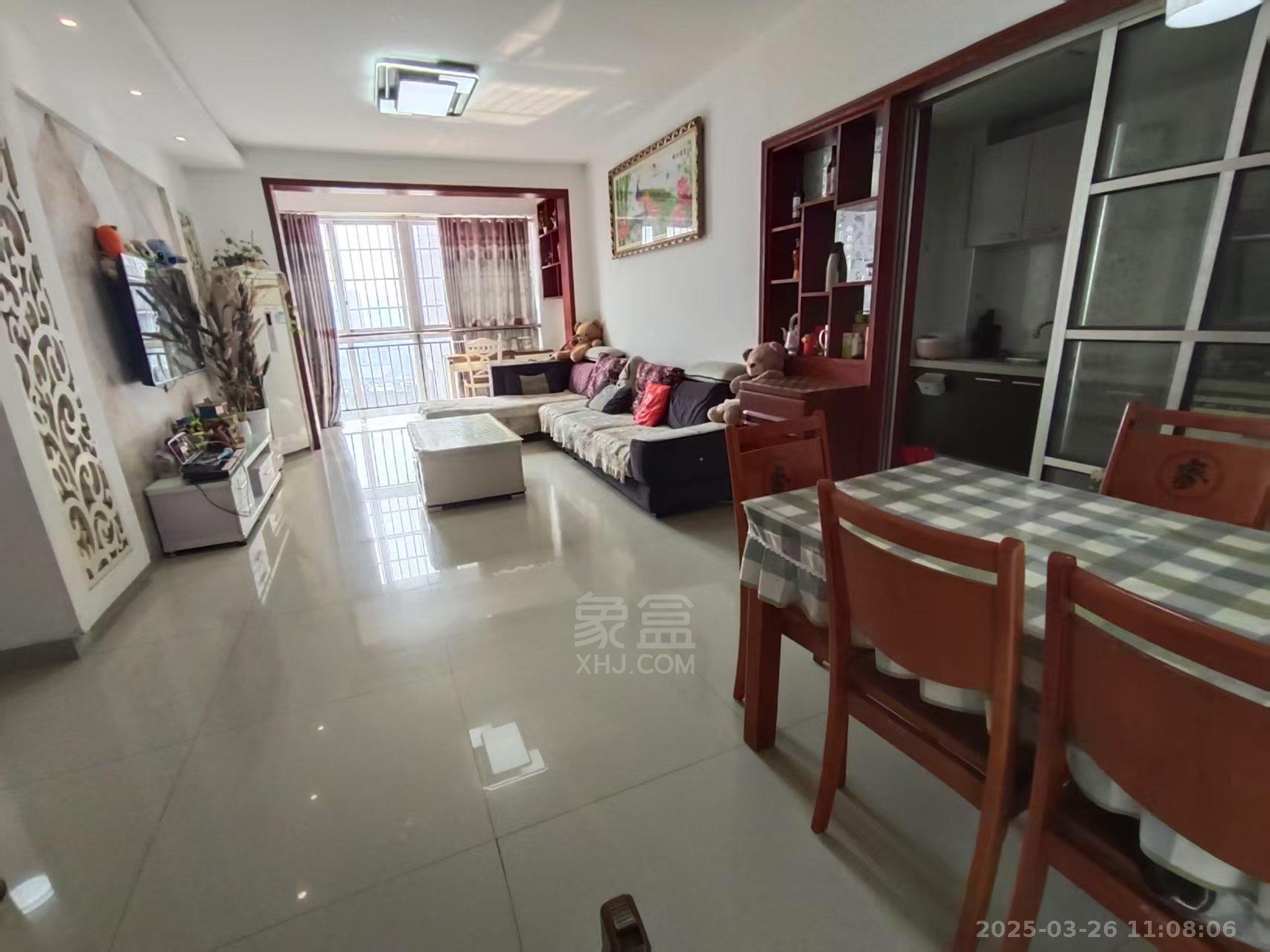 樱花地带 2室2厅1卫 1300.0元/月 樱花地带 2室2厅1卫 1300.0元/月室内图