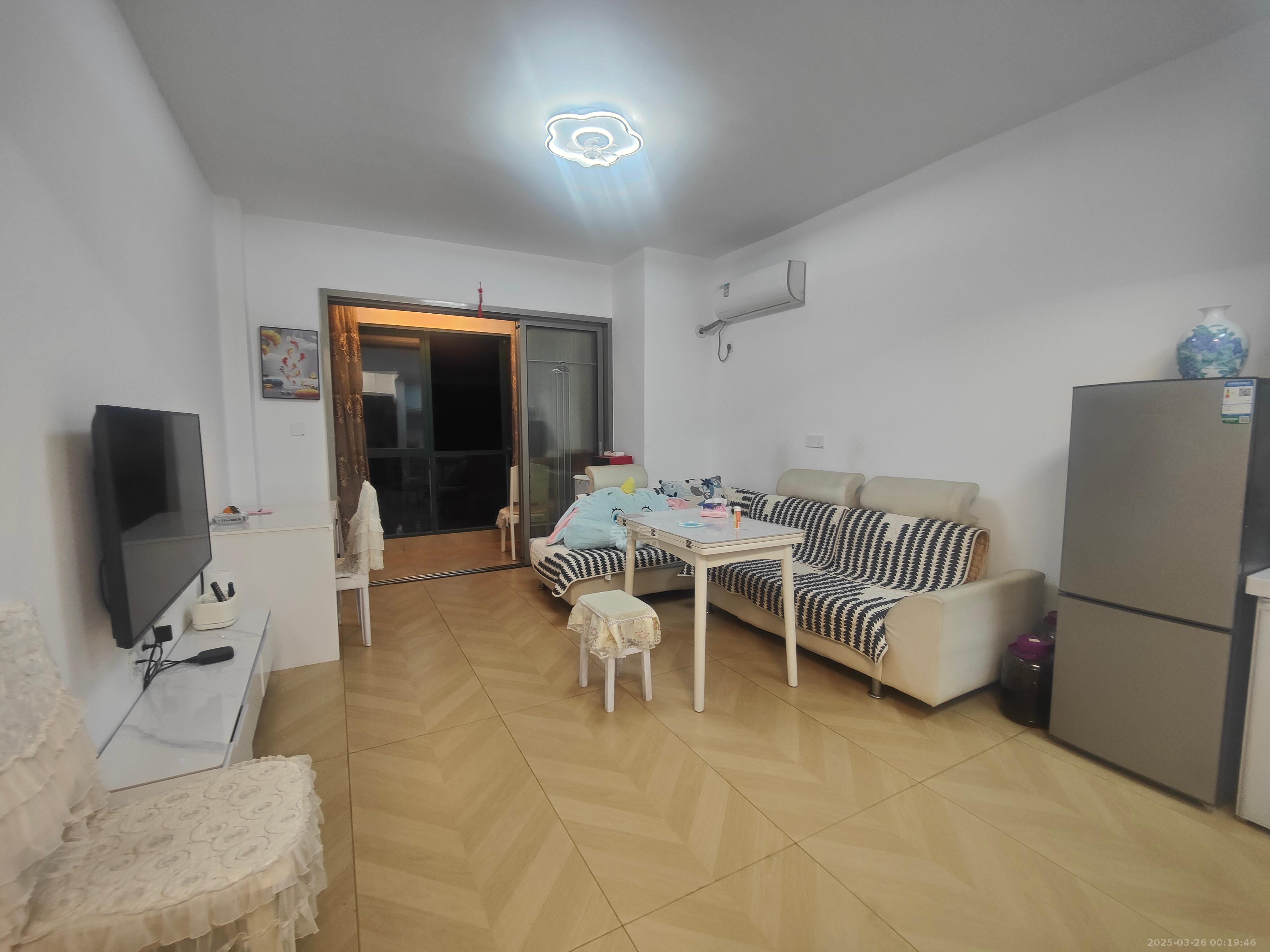 尚格名城向左向右 1室1厅1卫 1600.0元/月 尚格名城向左向右 1室1厅1卫 1600.0元/月室内图